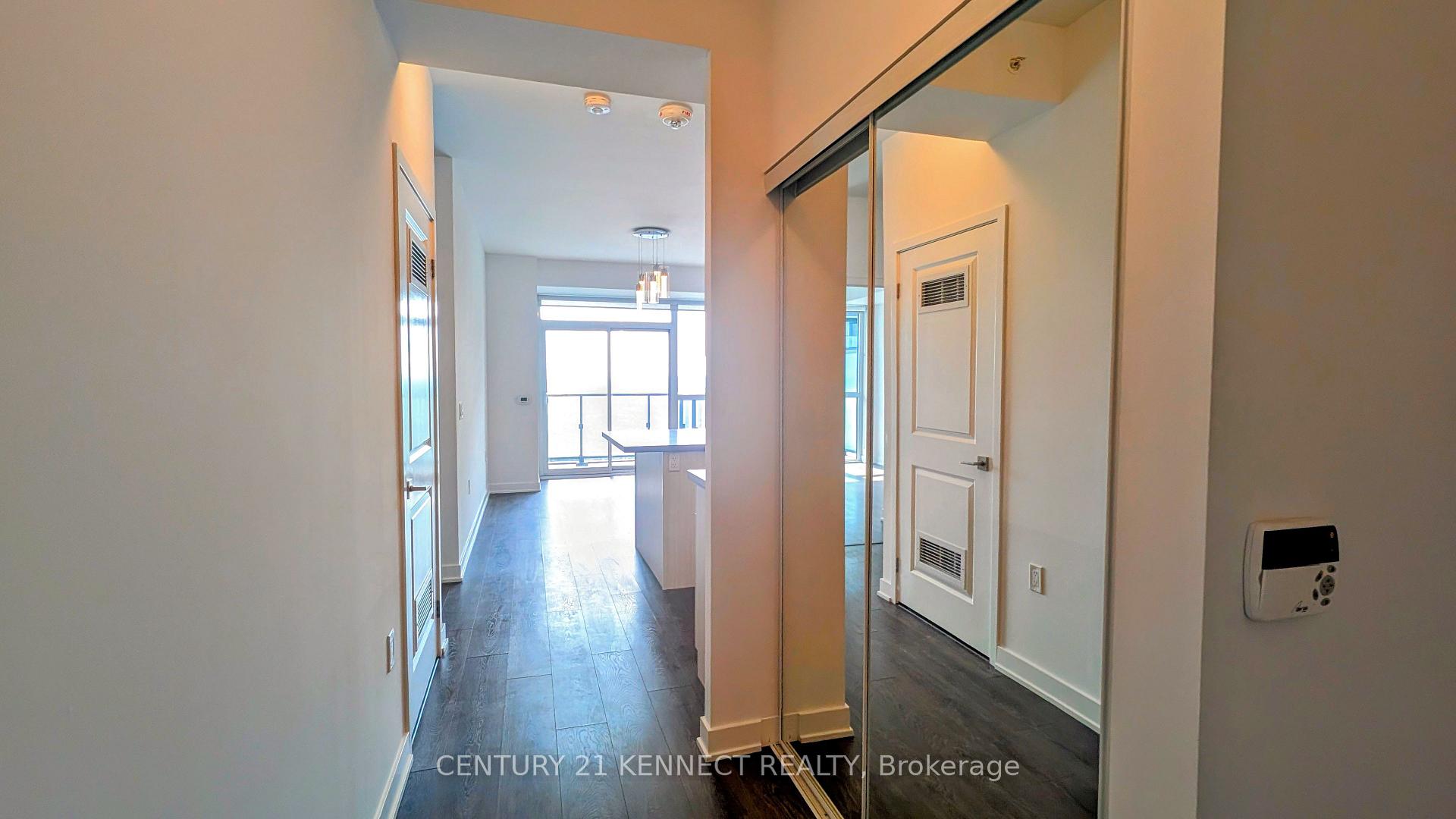 Photo 5 of Unit Lph11, 75 Oneida Crescent, Richmond Hill, Doncrest — HOMEH