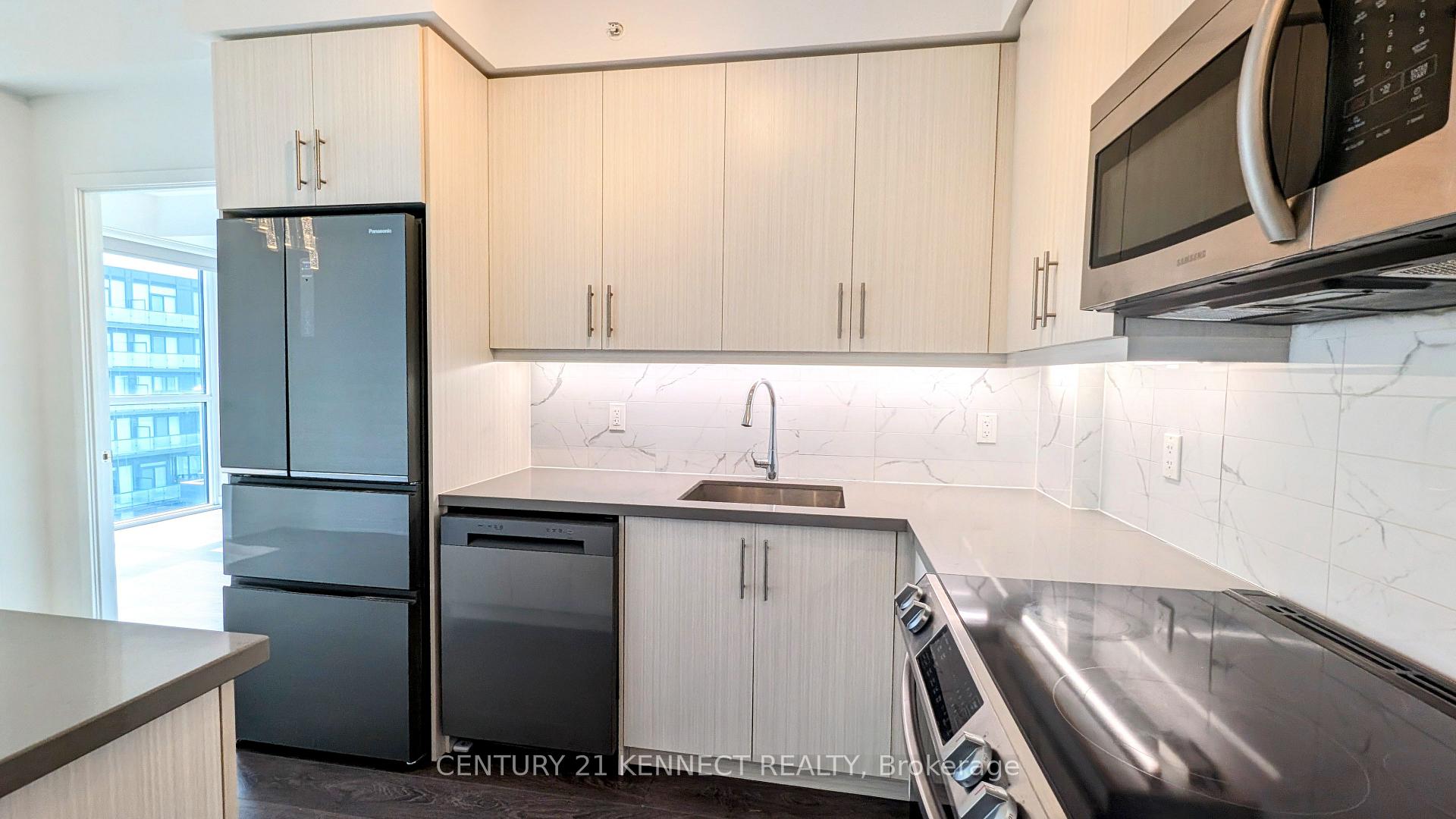 Photo 8 of Unit Lph11, 75 Oneida Crescent, Richmond Hill, Doncrest — HOMEH