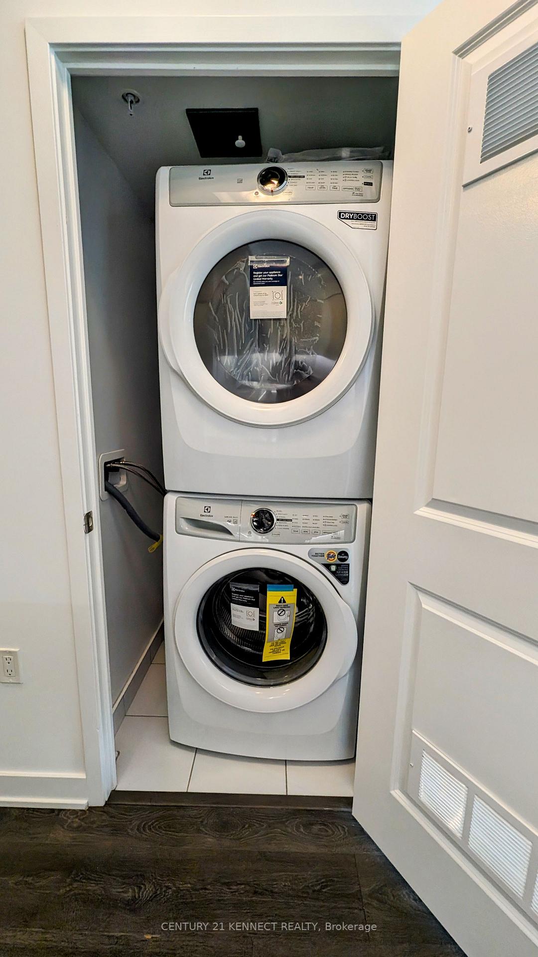 Photo 23 of Unit Lph11, 75 Oneida Crescent, Richmond Hill, Doncrest — HOMEH