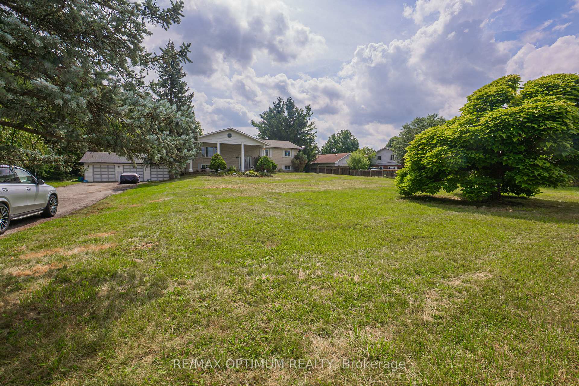 Photo 8 of 11900 5 Side Road, Halton Hills, Rural Halton Hills — HOMEH