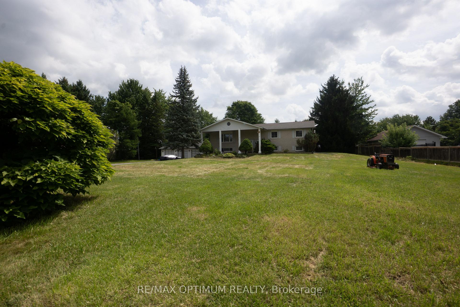 Photo 9 of 11900 5 Side Road, Halton Hills, Rural Halton Hills — HOMEH