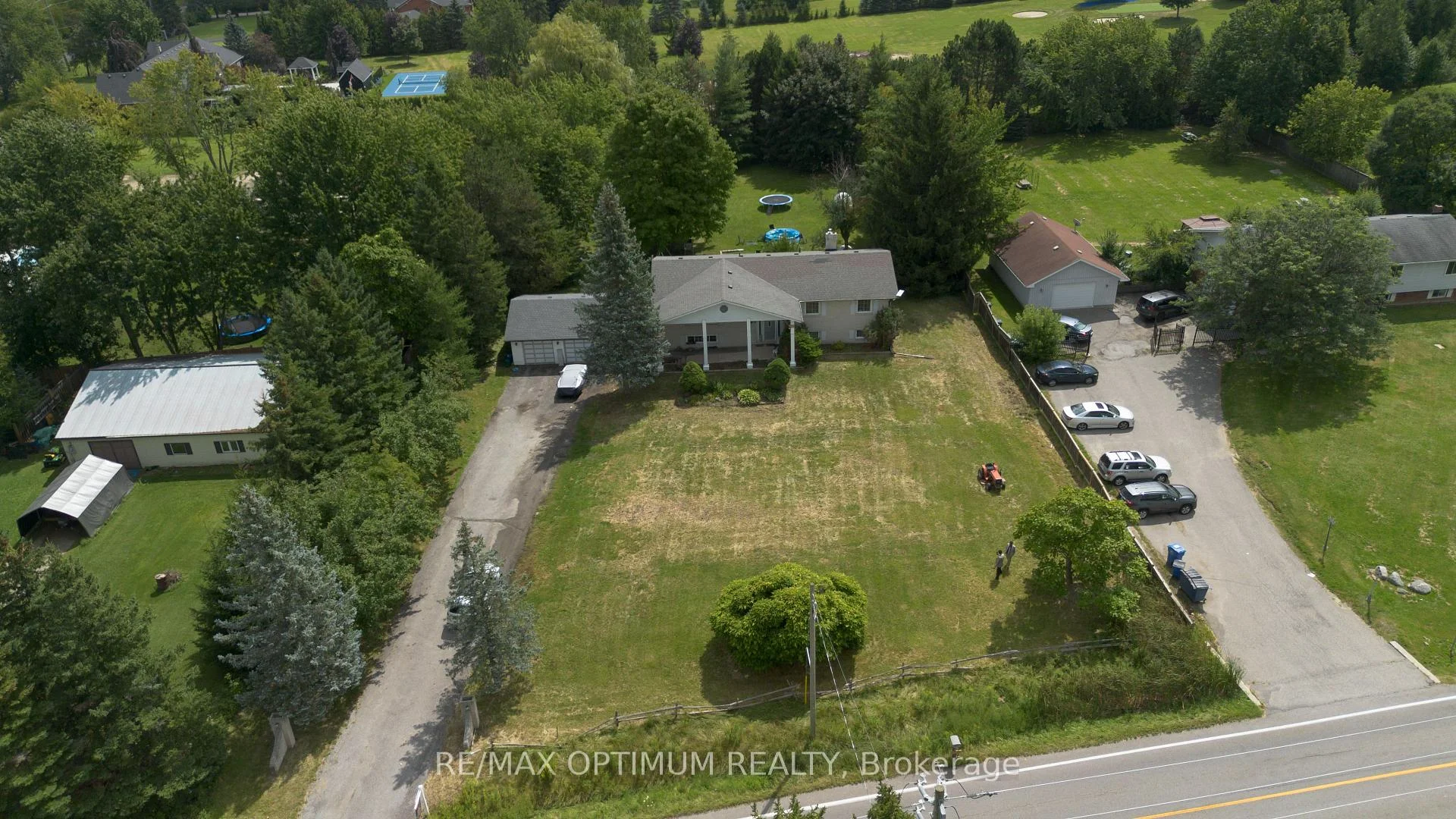 Photo 2 of 11900 5 Side Road, Halton Hills, Rural Halton Hills — HOMEH