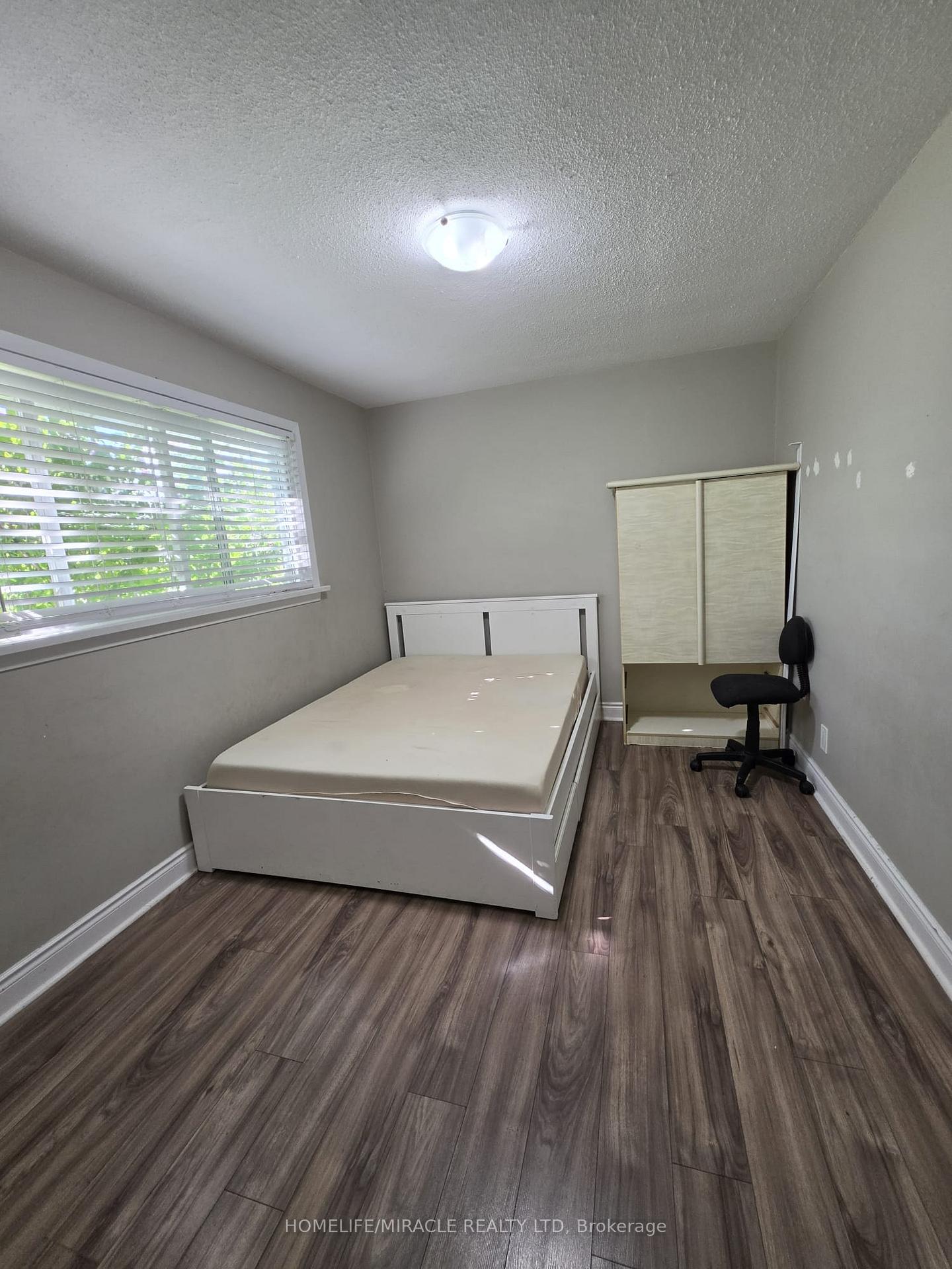 Photo 7 of 7150 Douglas Crescent, Niagara Falls, Arad/Fallsview — HOMEH