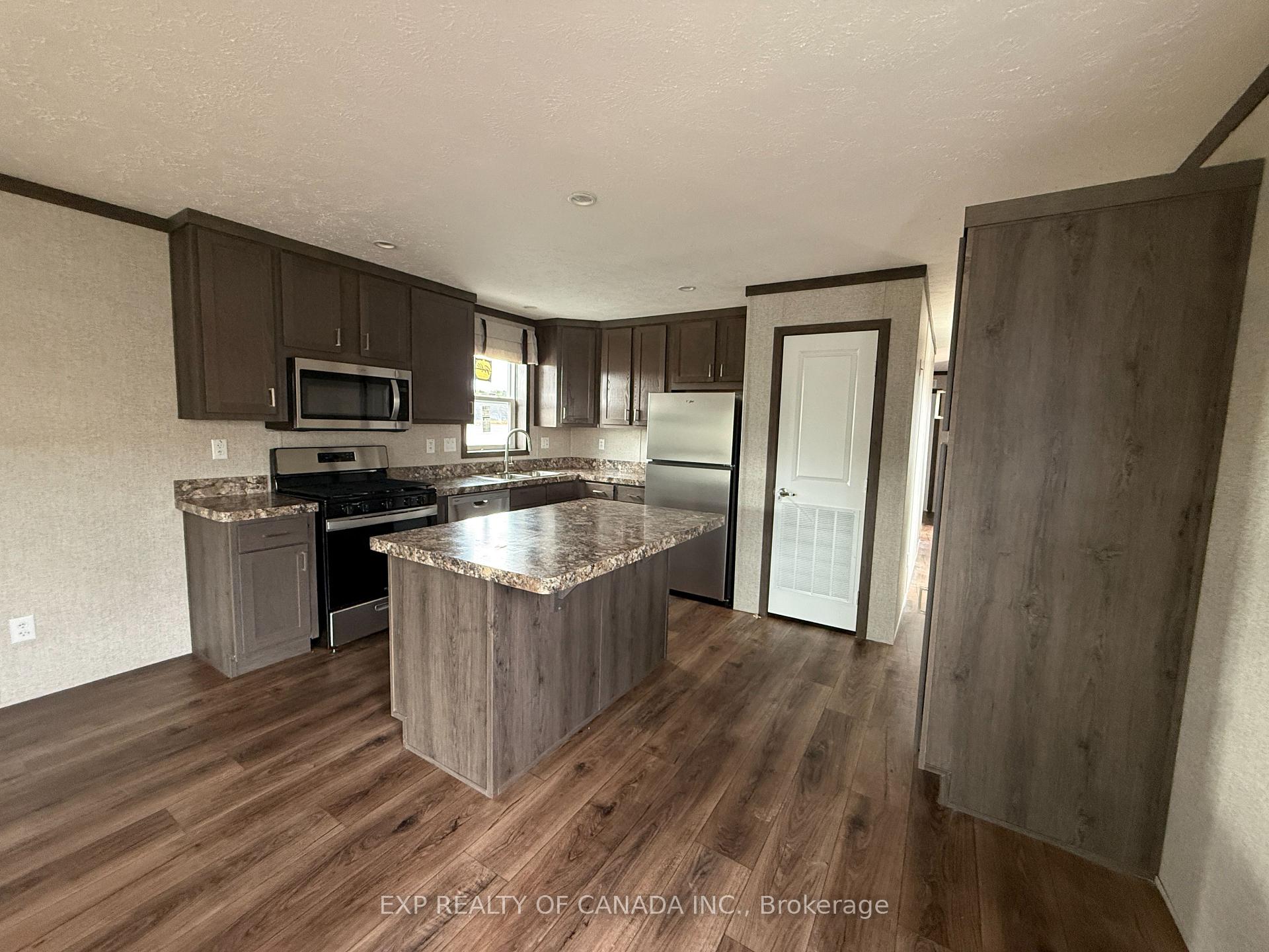 Photo 3 of 190 Remi Crescent, Timmins, TS - Trailer Parks — HOMEH