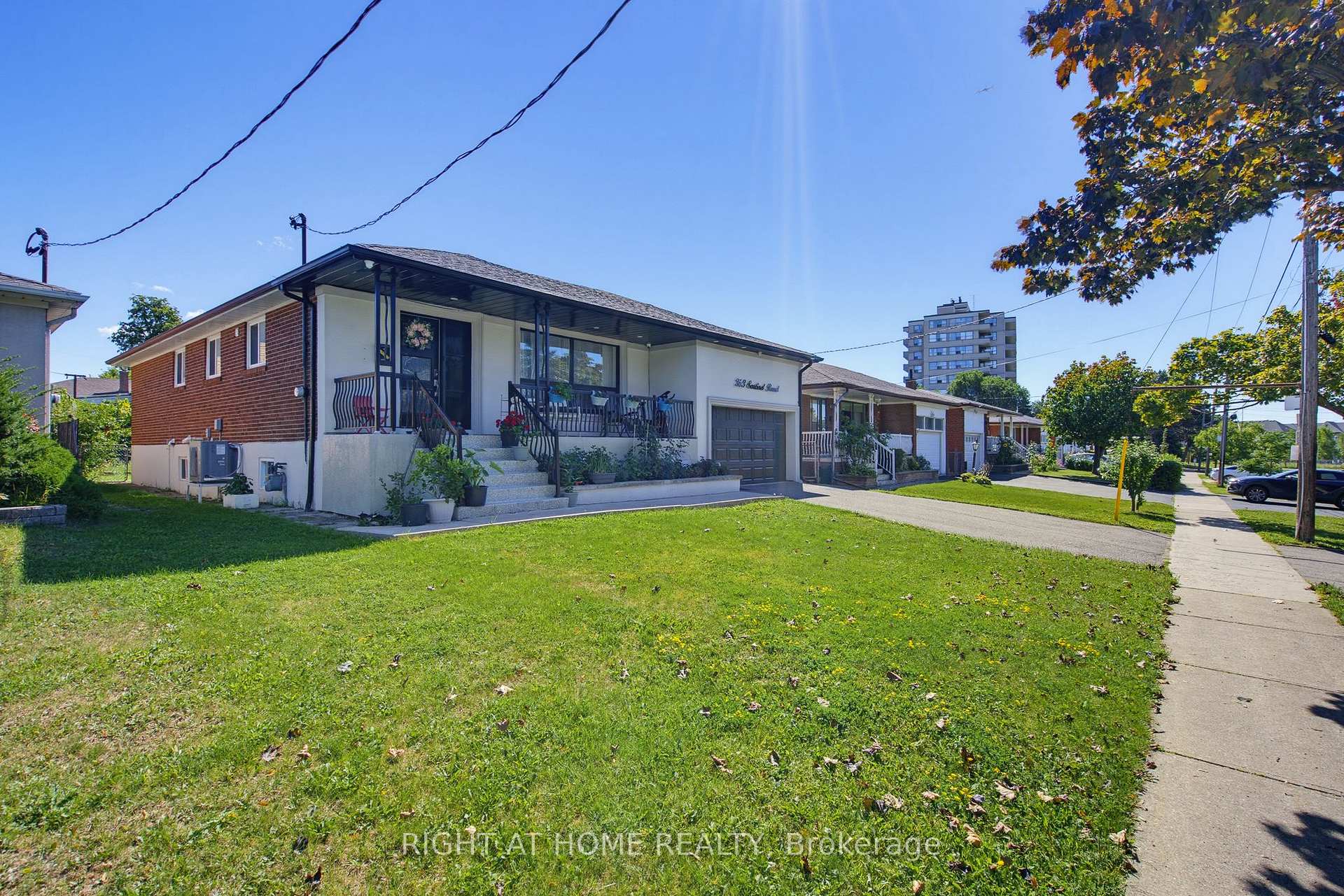 Photo 3 of 363 Sentinel Road, North York, York University Heights — HOMEH