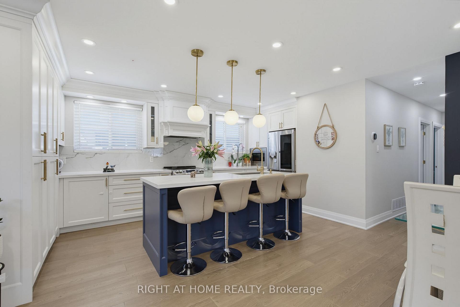 Photo 10 of 363 Sentinel Road, North York, York University Heights — HOMEH