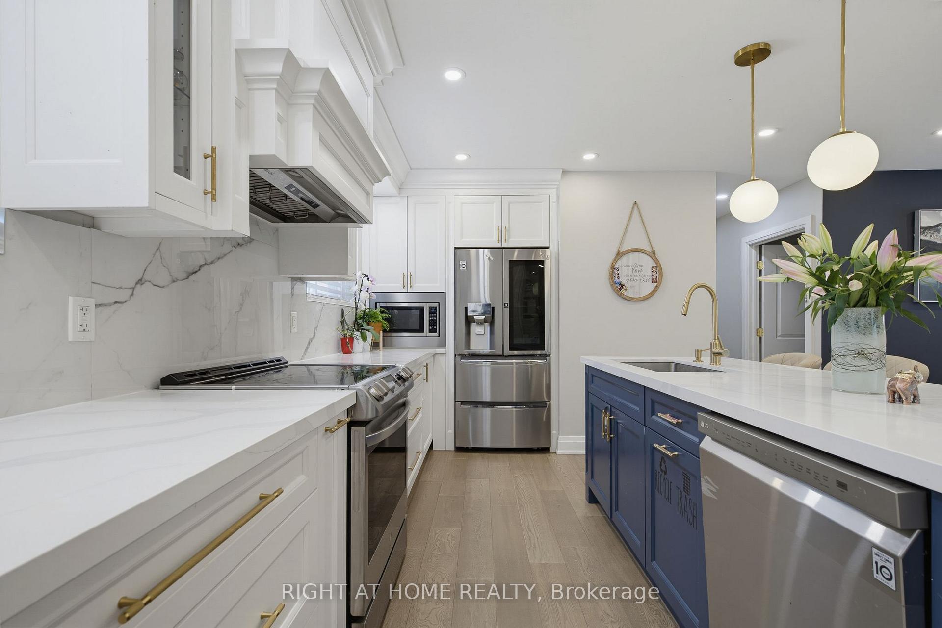 Photo 14 of 363 Sentinel Road, North York, York University Heights — HOMEH