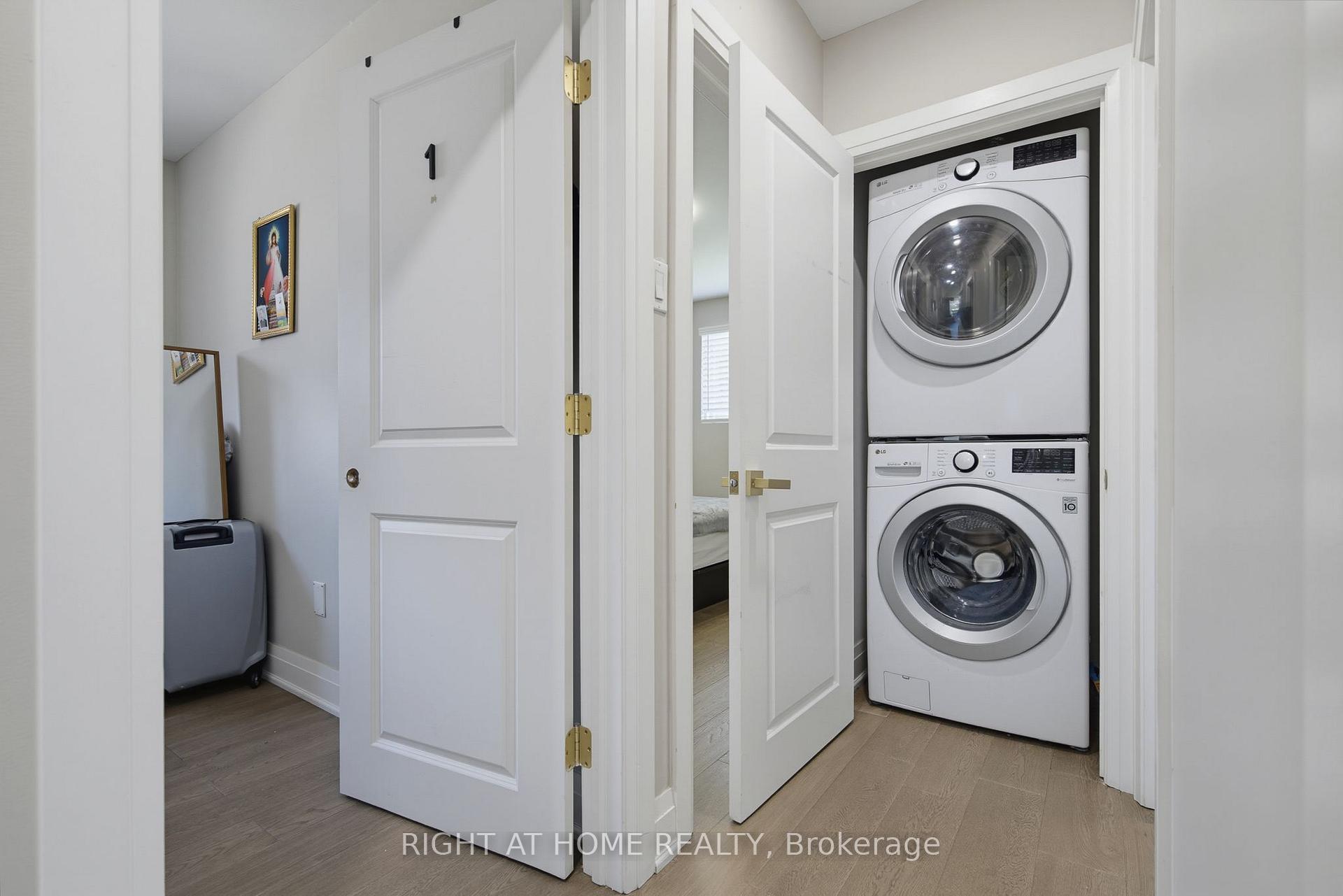 Photo 16 of 363 Sentinel Road, North York, York University Heights — HOMEH