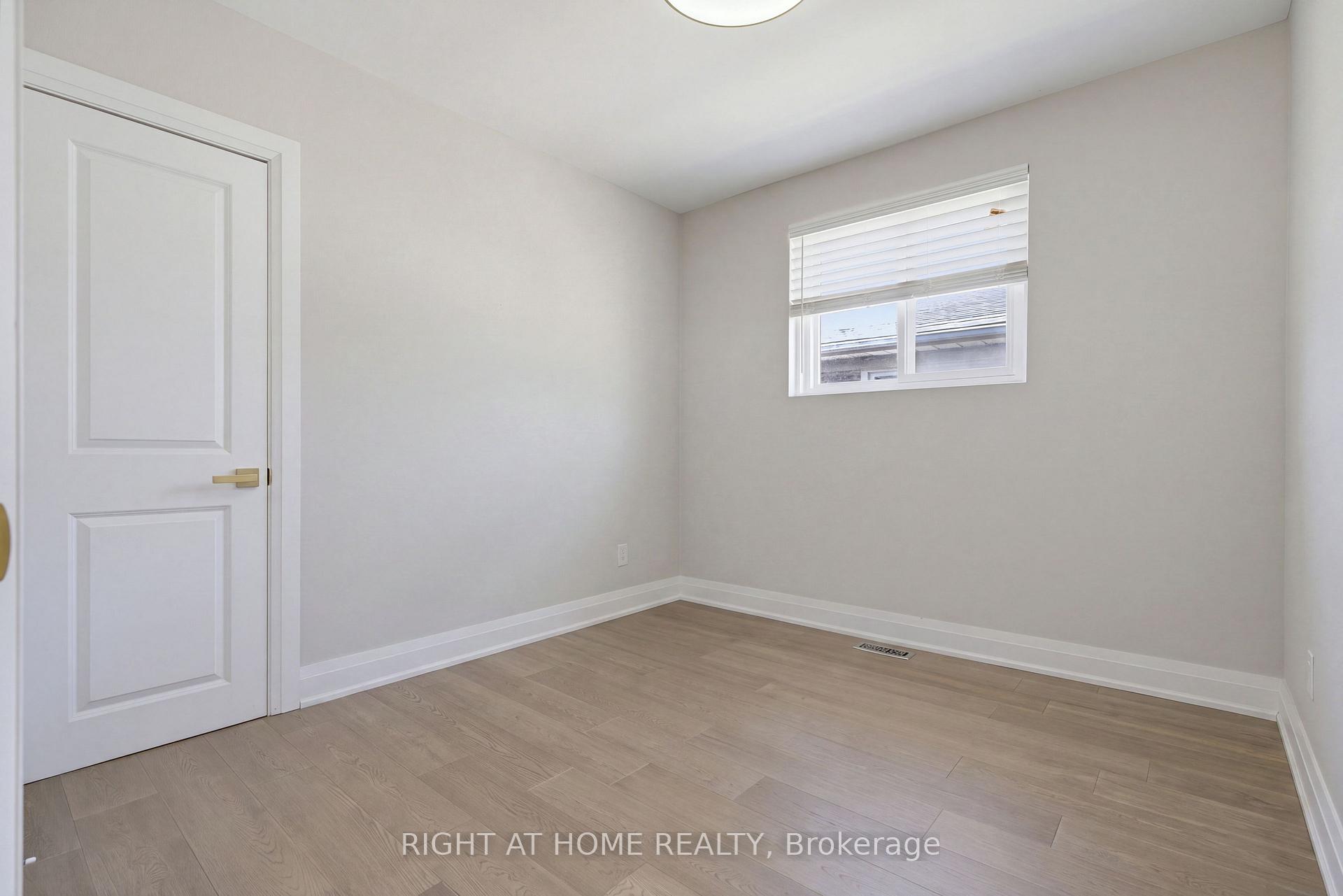 Photo 21 of 363 Sentinel Road, North York, York University Heights — HOMEH