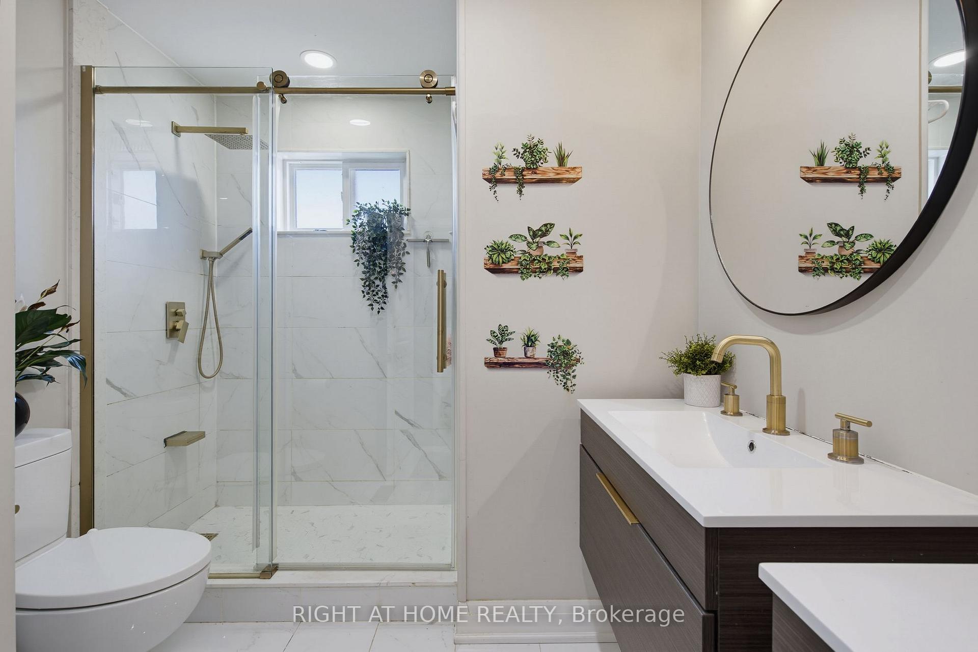 Photo 24 of 363 Sentinel Road, North York, York University Heights — HOMEH