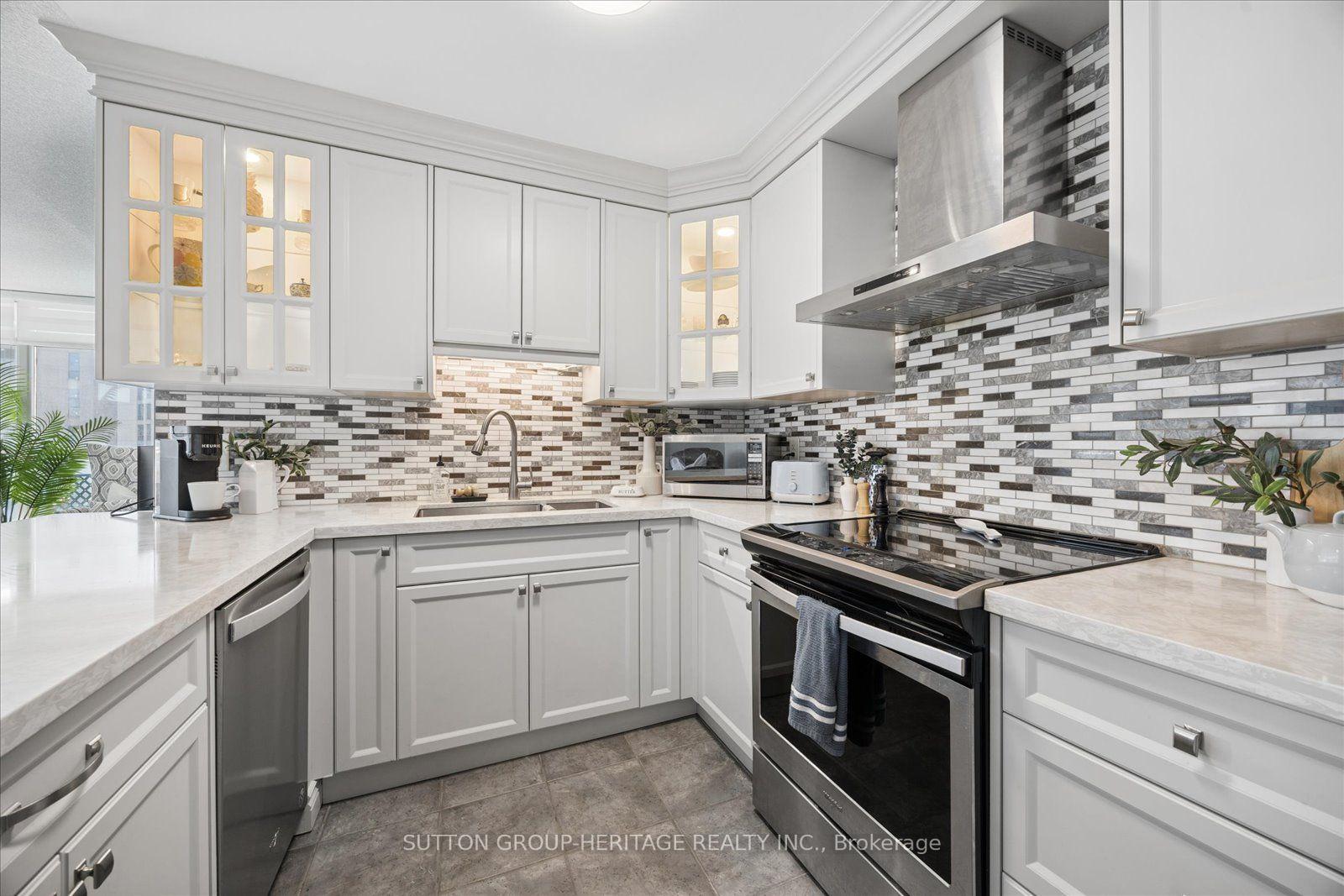 Photo 12 of Unit 603, 1600 Charles Street, Whitby, Port Whitby — HOMEH
