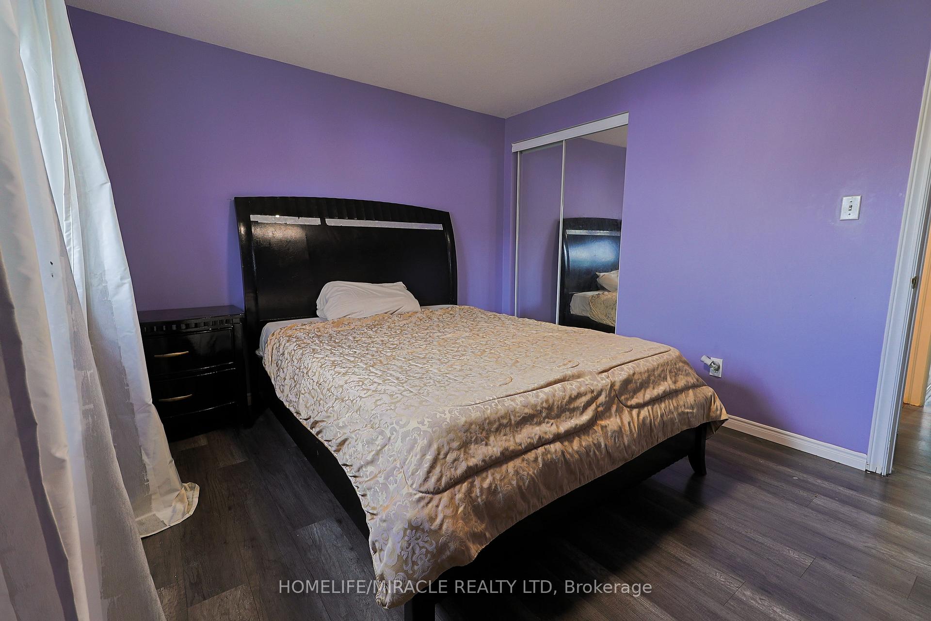 Photo 16 of 46 Heatherwood Place, Kitchener, Highland West — HOMEH
