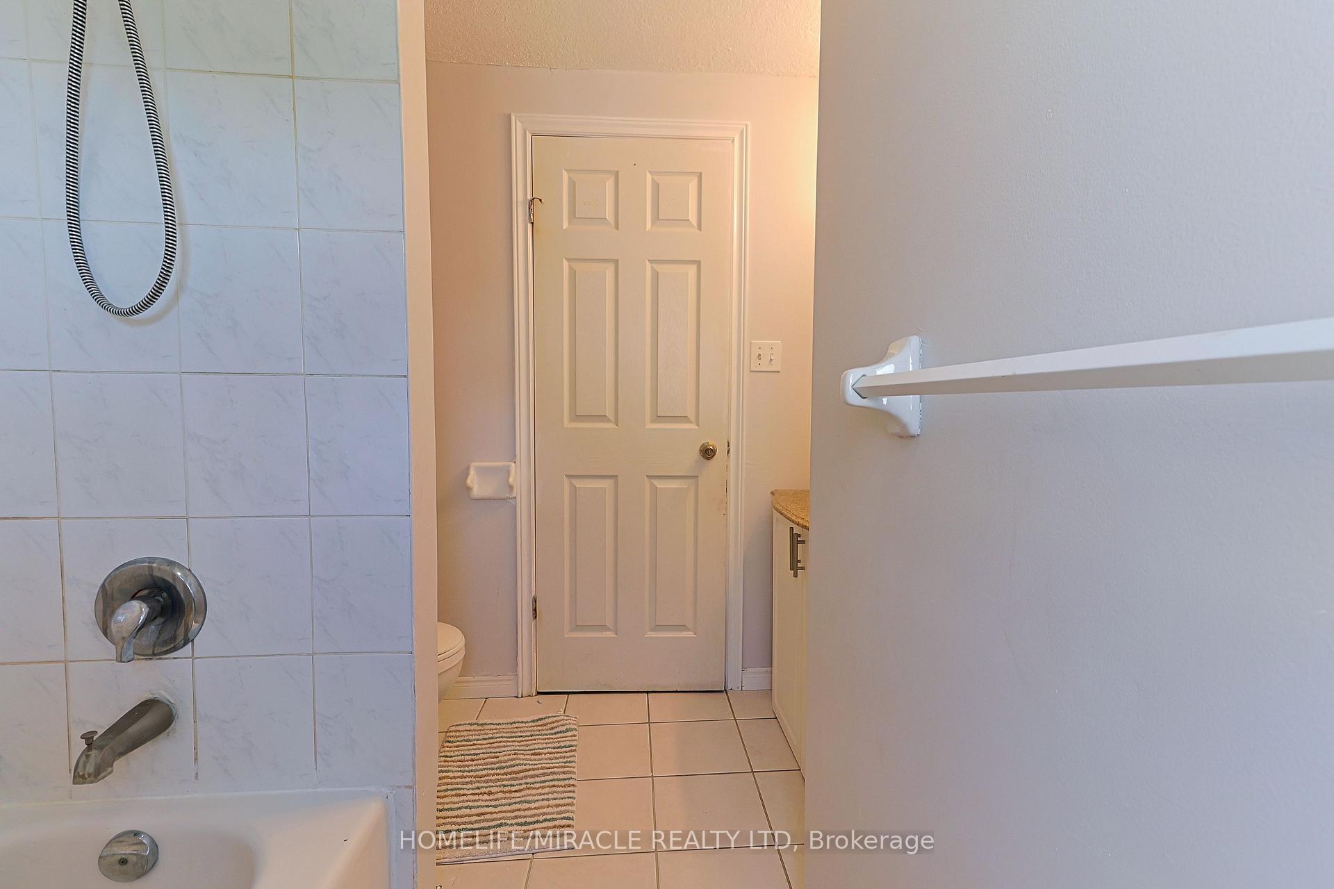 Photo 18 of 46 Heatherwood Place, Kitchener, Highland West — HOMEH