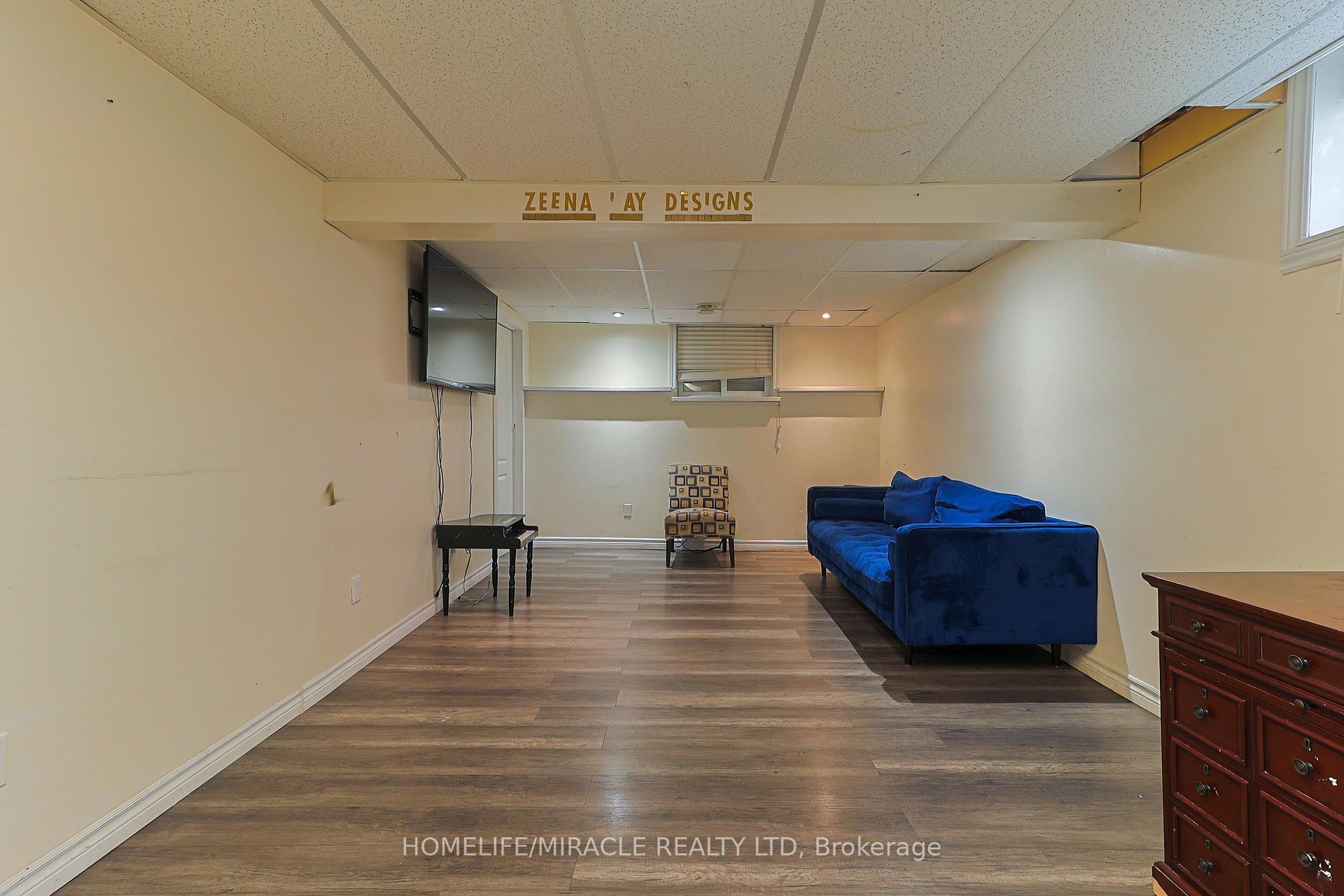 Photo 20 of 46 Heatherwood Place, Kitchener, Highland West — HOMEH