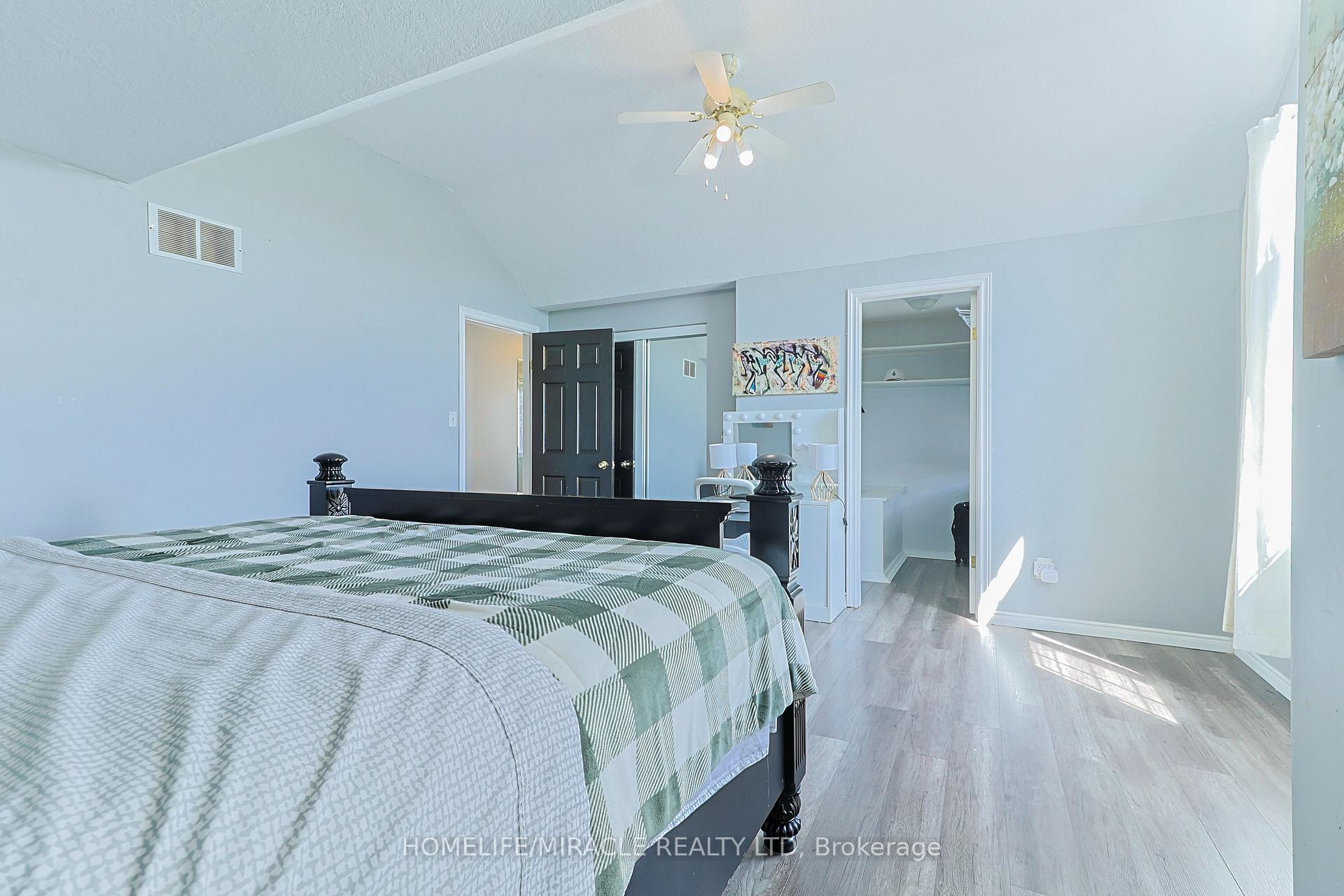 Photo 22 of 46 Heatherwood Place, Kitchener, Highland West — HOMEH