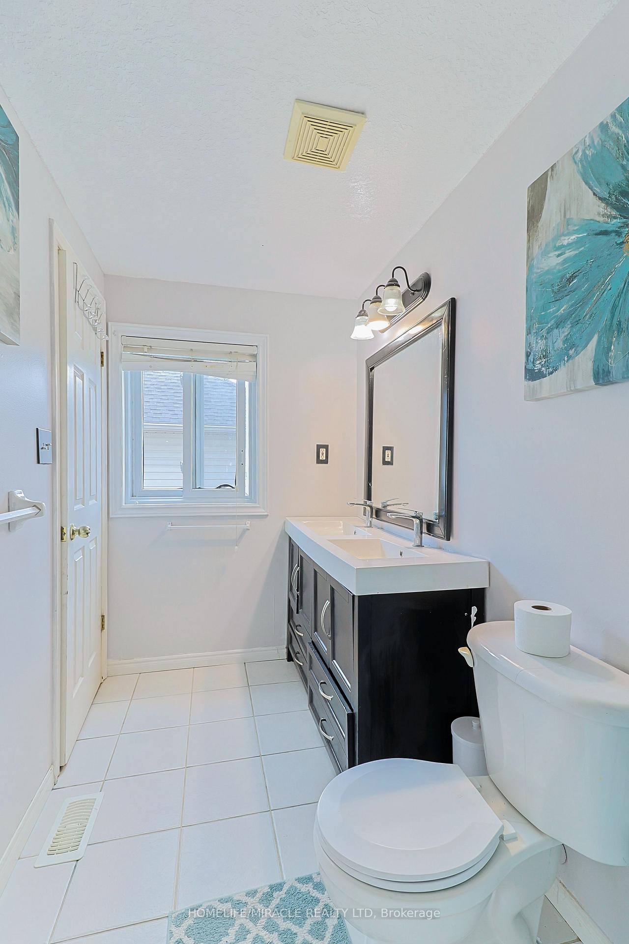 Photo 26 of 46 Heatherwood Place, Kitchener, Highland West — HOMEH