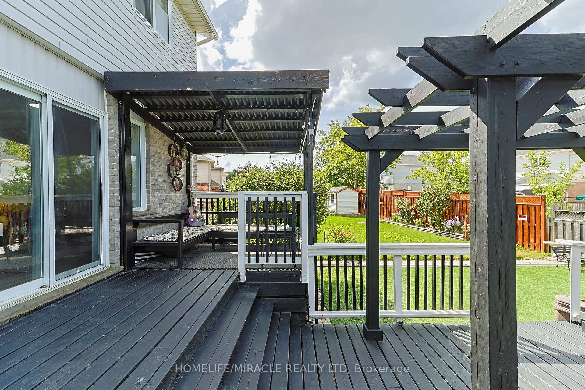 Photo 31 of 46 Heatherwood Place, Kitchener, Highland West — HOMEH