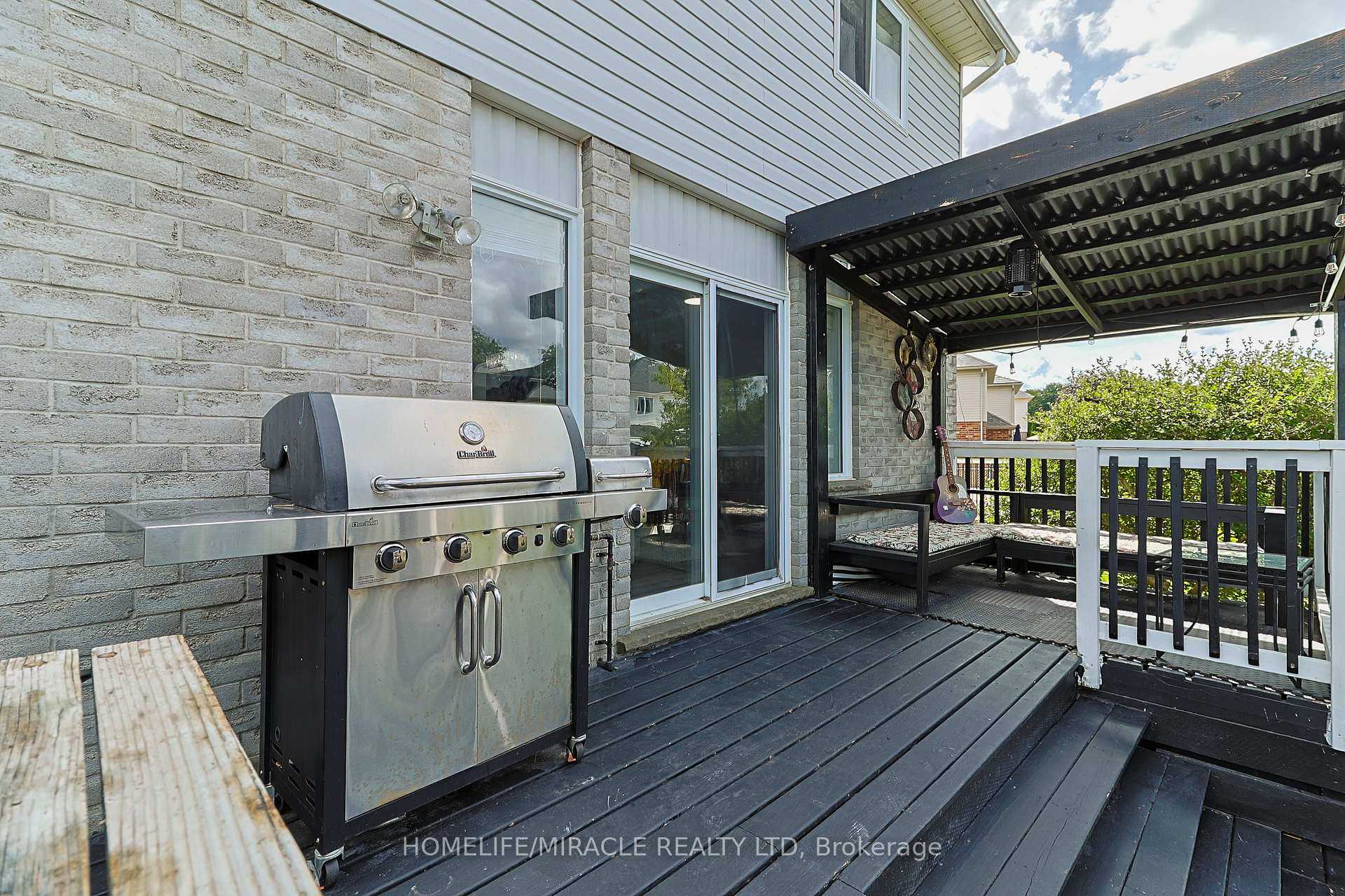 Photo 34 of 46 Heatherwood Place, Kitchener, Highland West — HOMEH