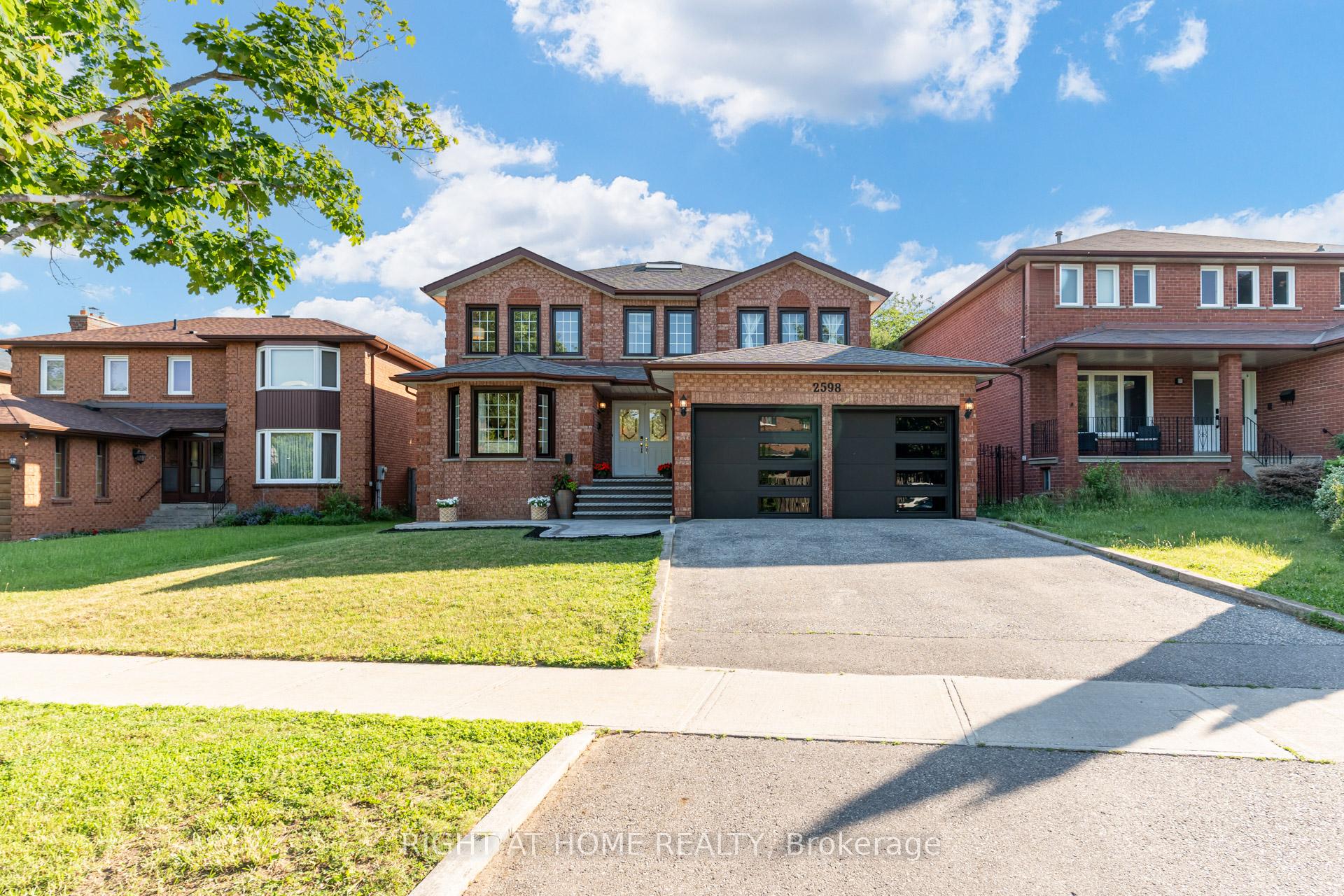 Front of 2598 Mason Heights