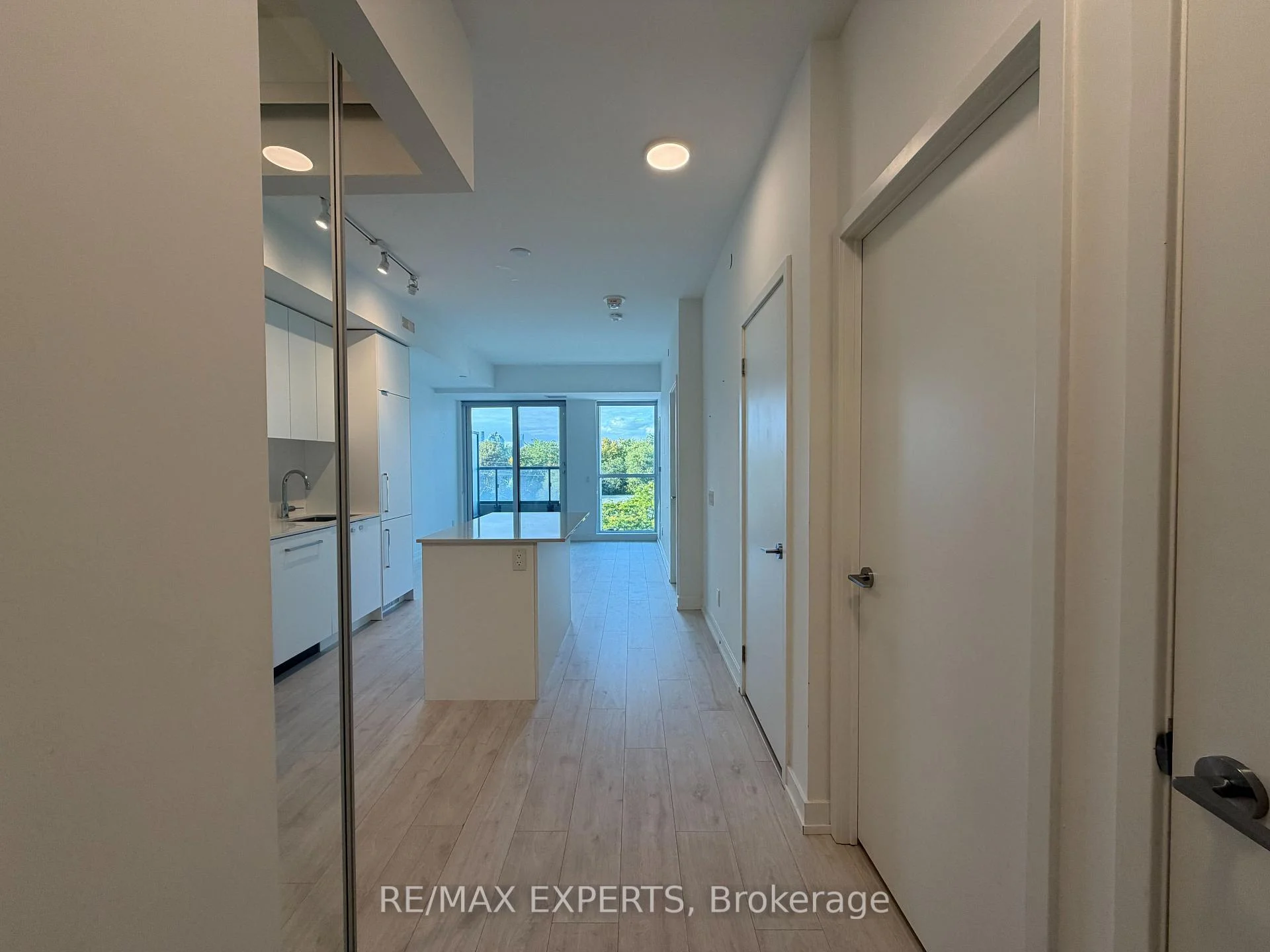 Photo 10 of Unit 431, 181 Sheppard Avenue E, North York, Willowdale East — HOMEH