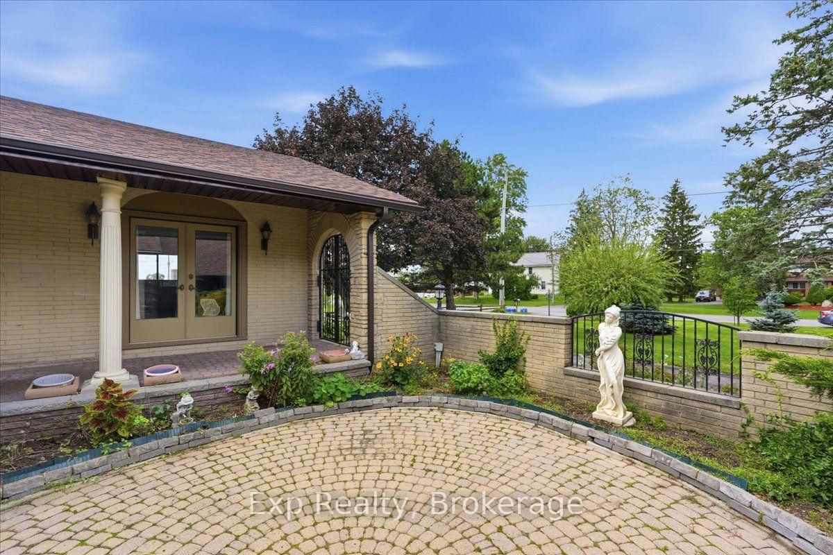 Photo 3 of 126 Casey Road, Belleville, Thurlow Ward — HOMEH