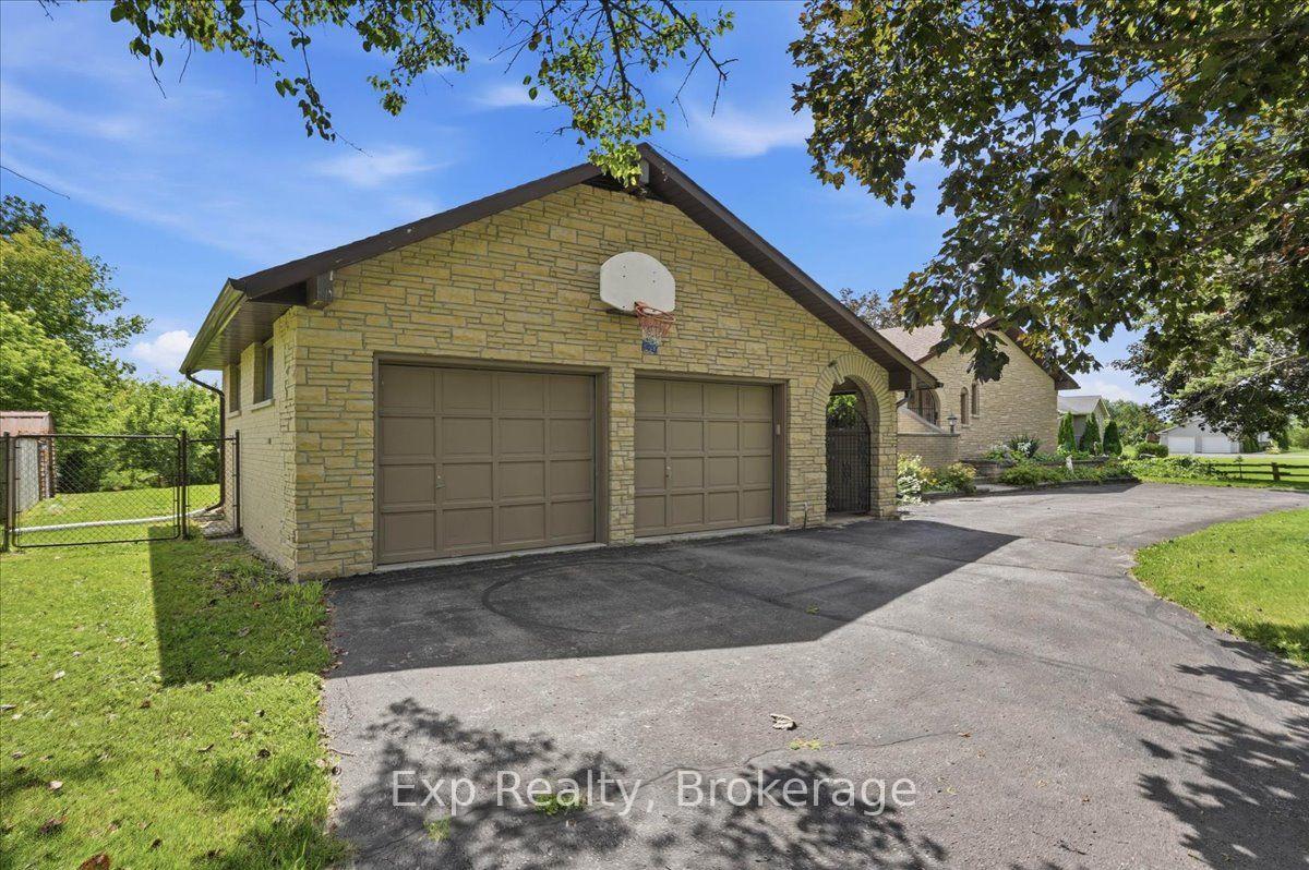 Photo 4 of 126 Casey Road, Belleville, Thurlow Ward — HOMEH