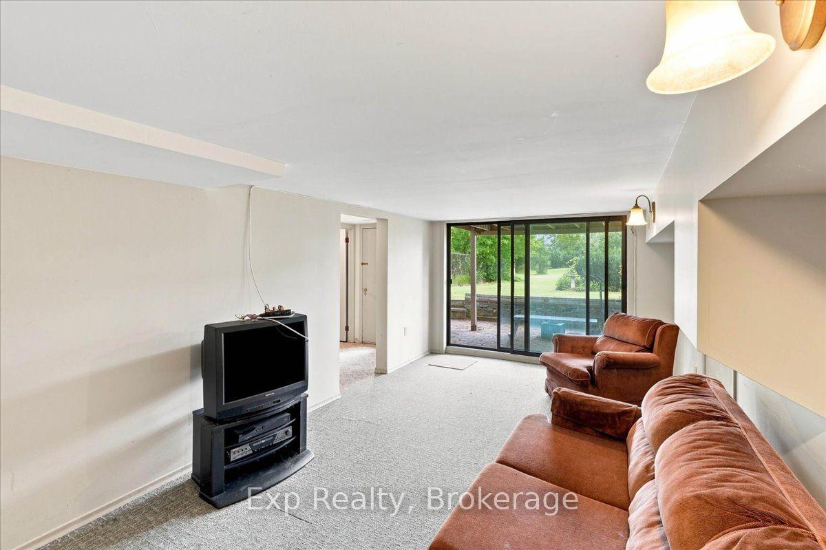 Photo 32 of 126 Casey Road, Belleville, Thurlow Ward — HOMEH