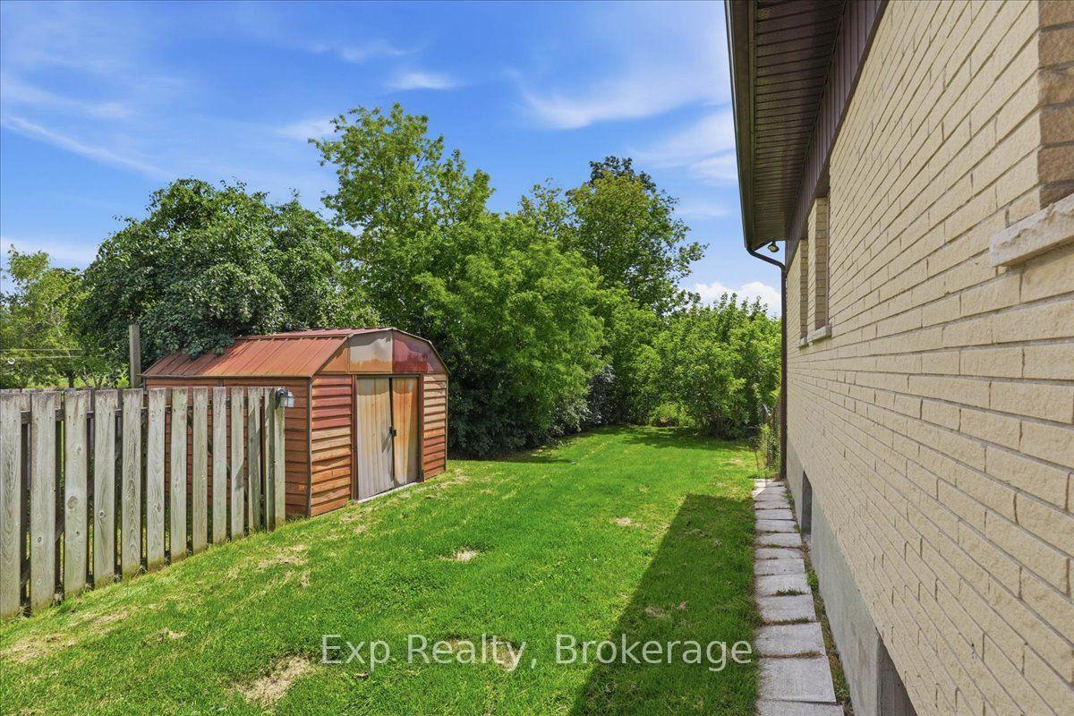 Photo 40 of 126 Casey Road, Belleville, Thurlow Ward — HOMEH