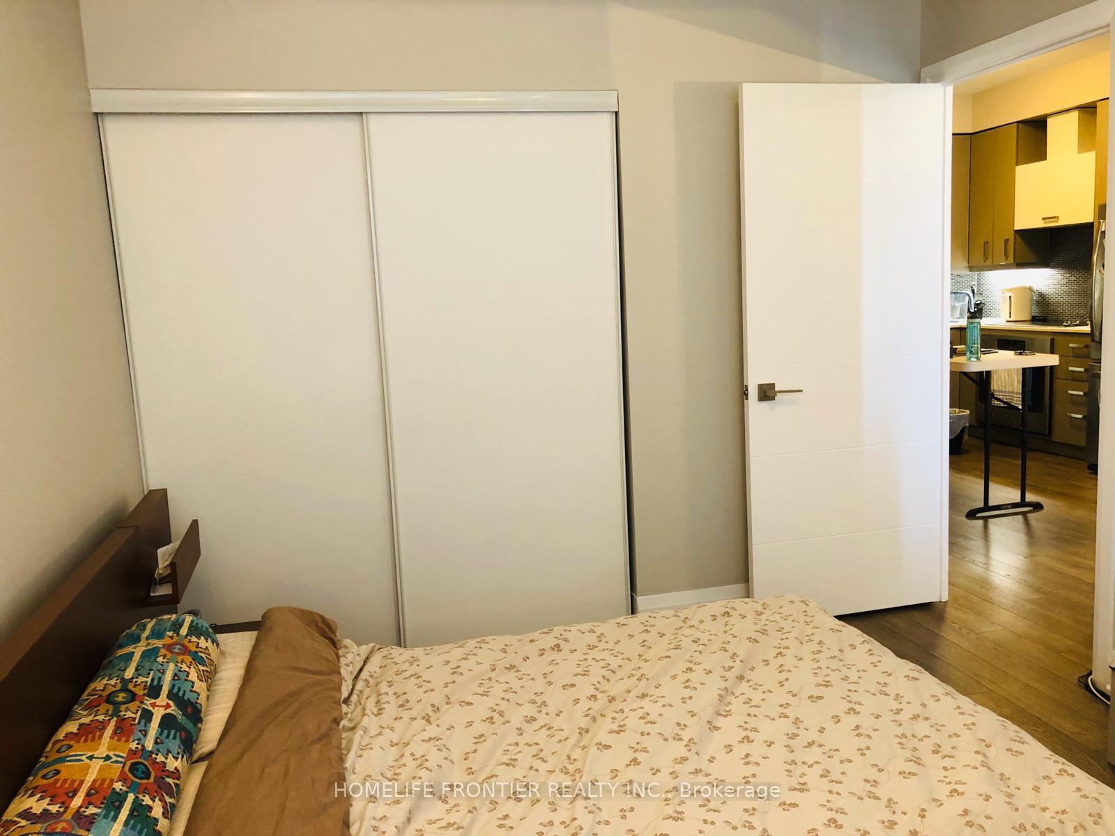 Photo 3 of Unit 612, 28 Uptown Drive, Markham, Unionville — HOMEH