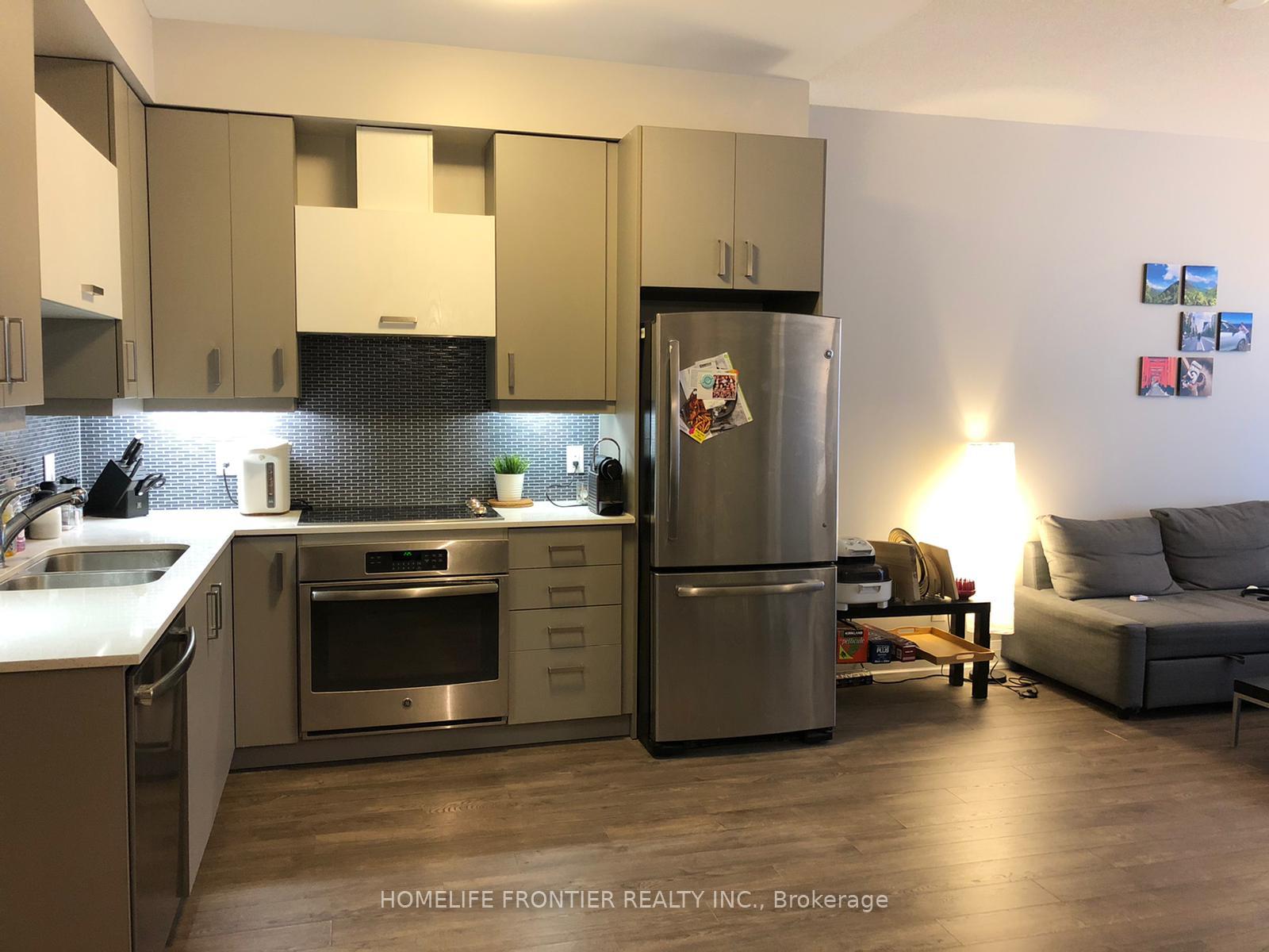 Photo 5 of Unit 612, 28 Uptown Drive, Markham, Unionville — HOMEH