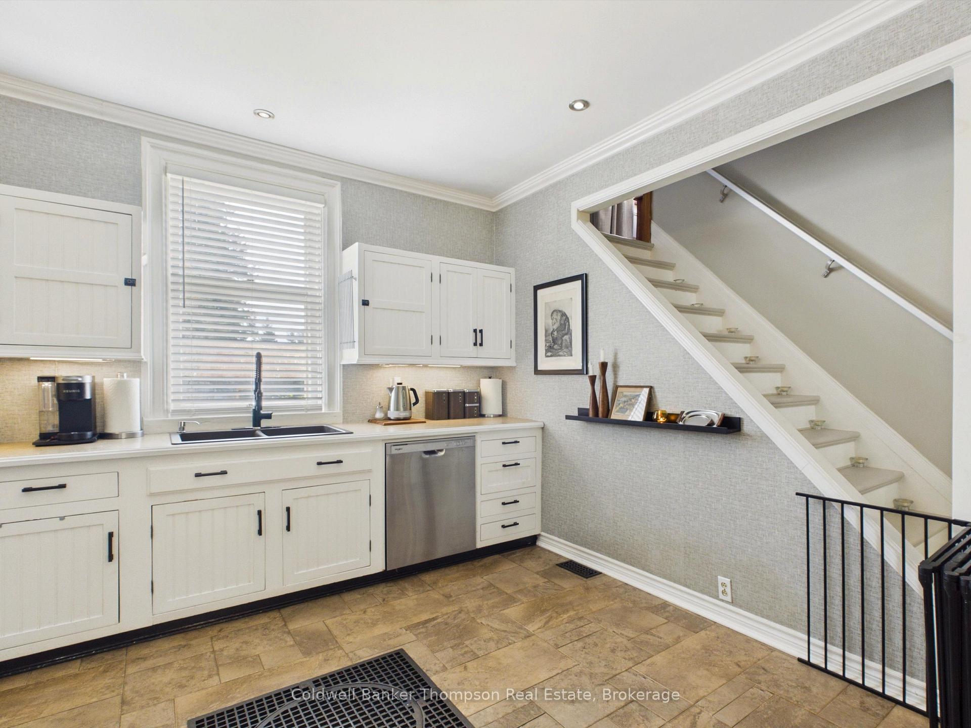 Photo 6 of 120 Sharpe Street, Burk's Falls — HOMEH