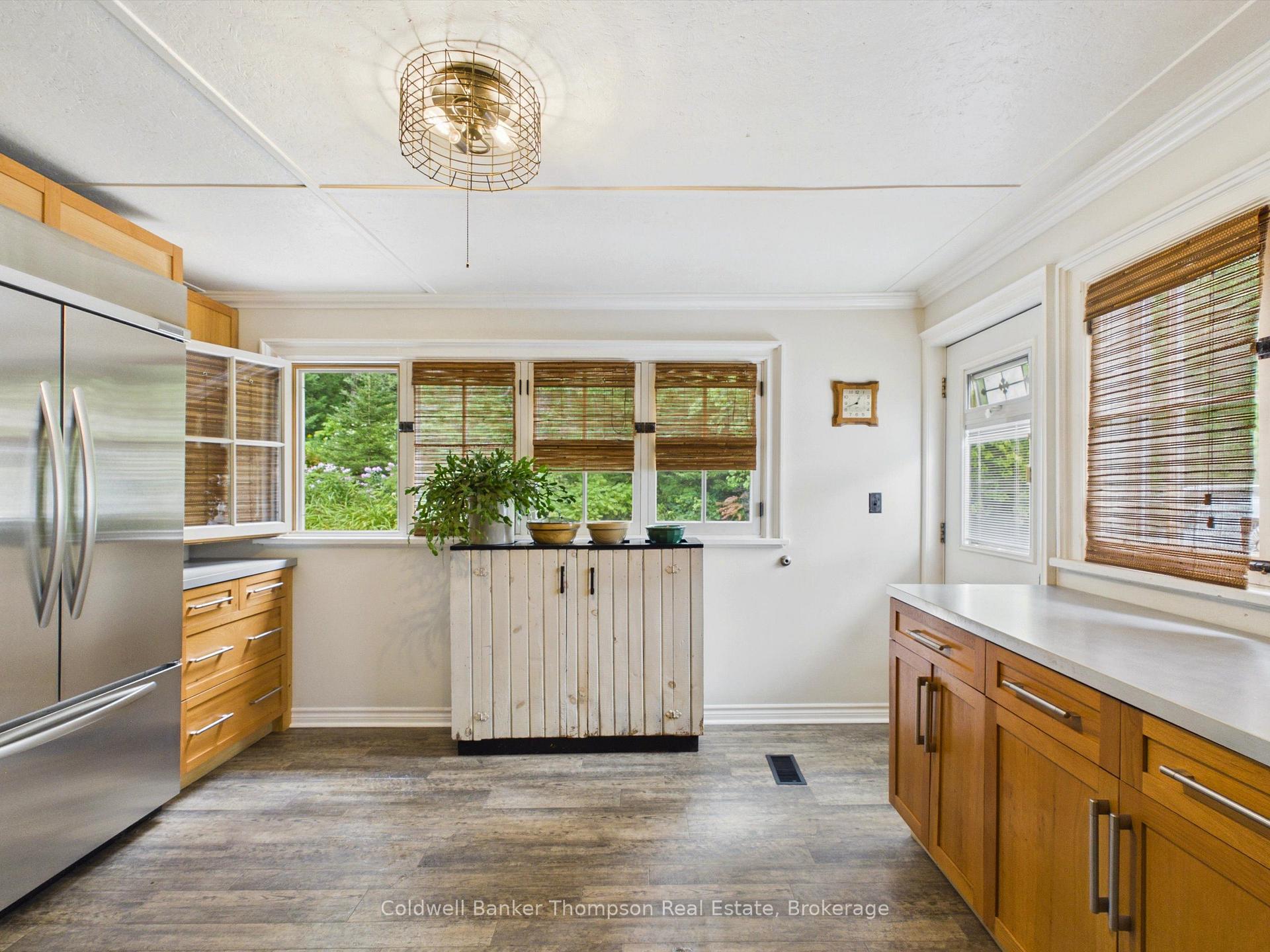 Photo 10 of 120 Sharpe Street, Burk's Falls — HOMEH
