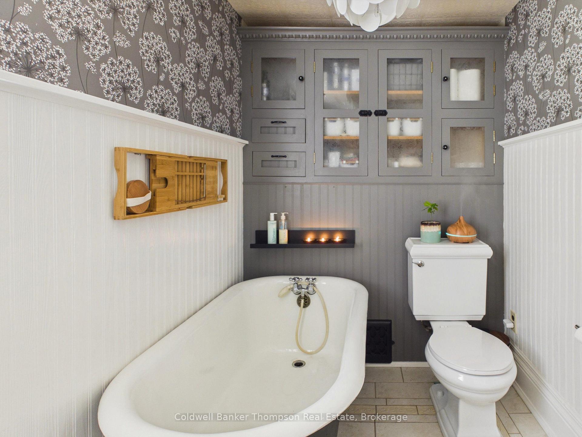 Photo 12 of 120 Sharpe Street, Burk's Falls — HOMEH