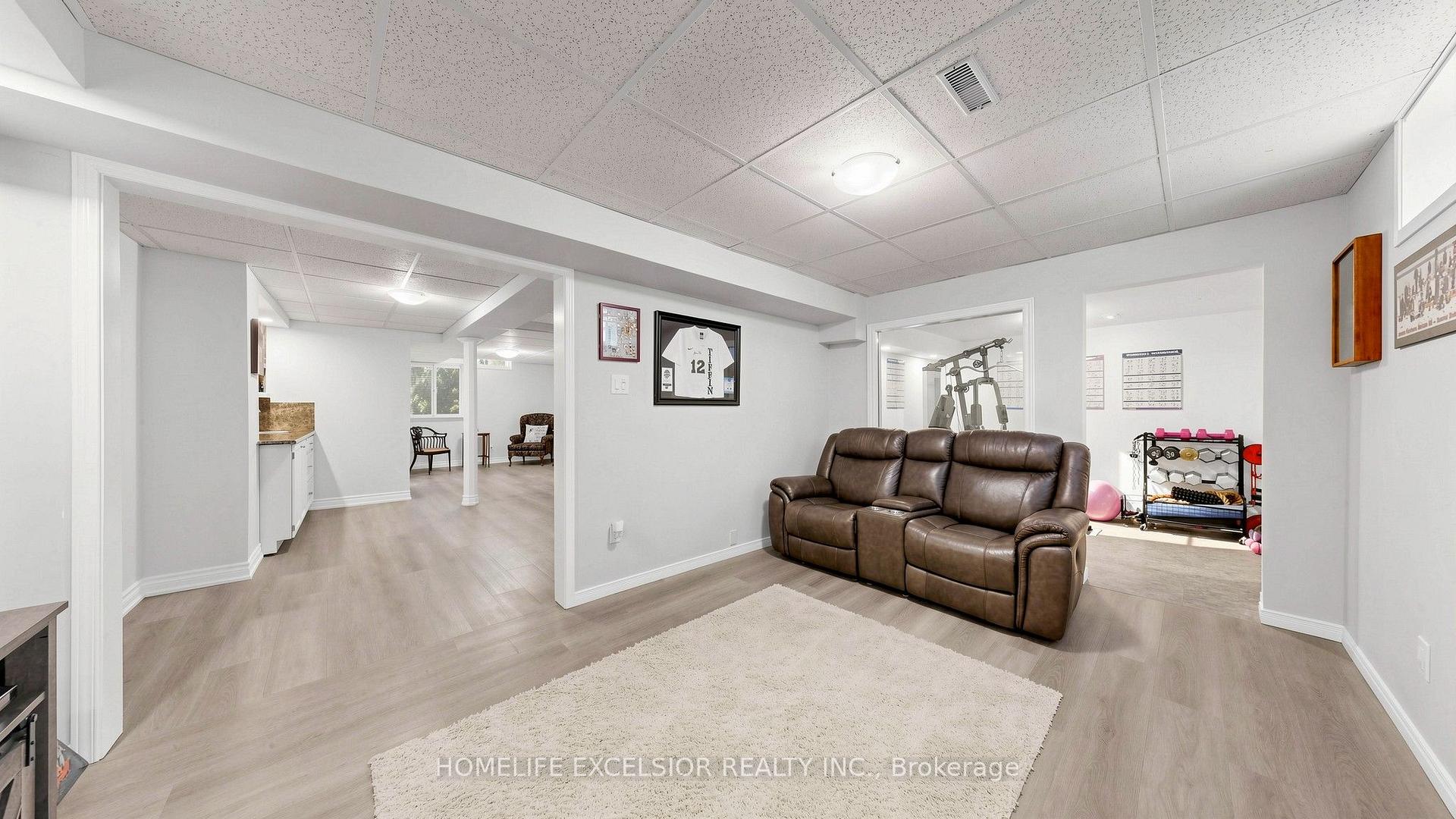 Photo 32 of 88 Kemano Road, Aurora, Aurora Heights — HOMEH