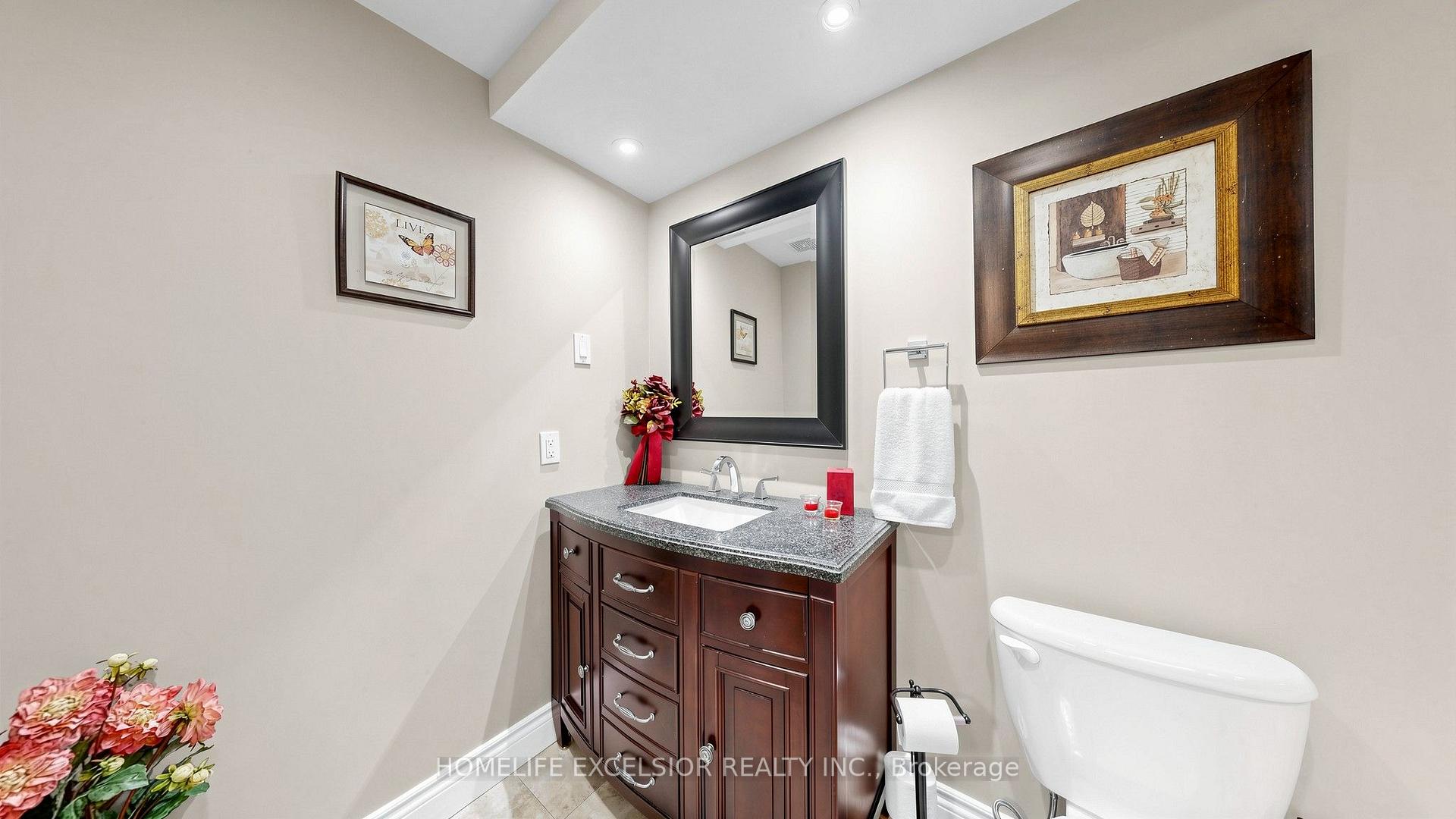 Photo 37 of 88 Kemano Road, Aurora, Aurora Heights — HOMEH