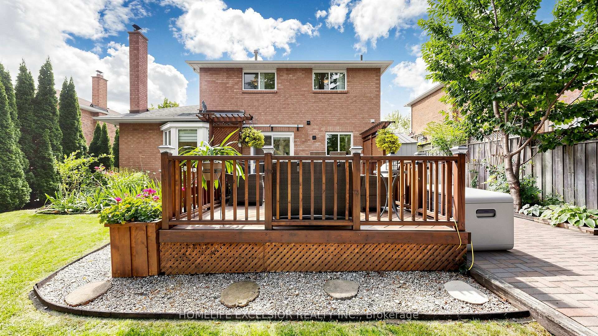 Photo 45 of 88 Kemano Road, Aurora, Aurora Heights — HOMEH