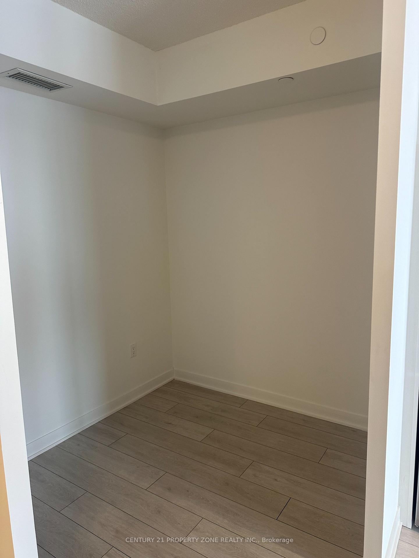 Photo 8 of Unit 1612, 260 Malta Avenue, Brampton, Fletcher's Creek South — HOMEH
