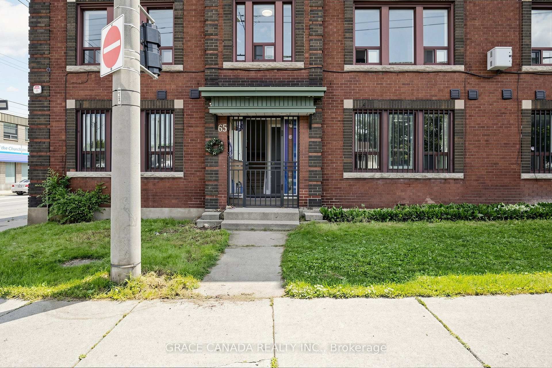 Photo 17 of 65 Sanford Avenue S, Hamilton, St. Clair — HOMEH