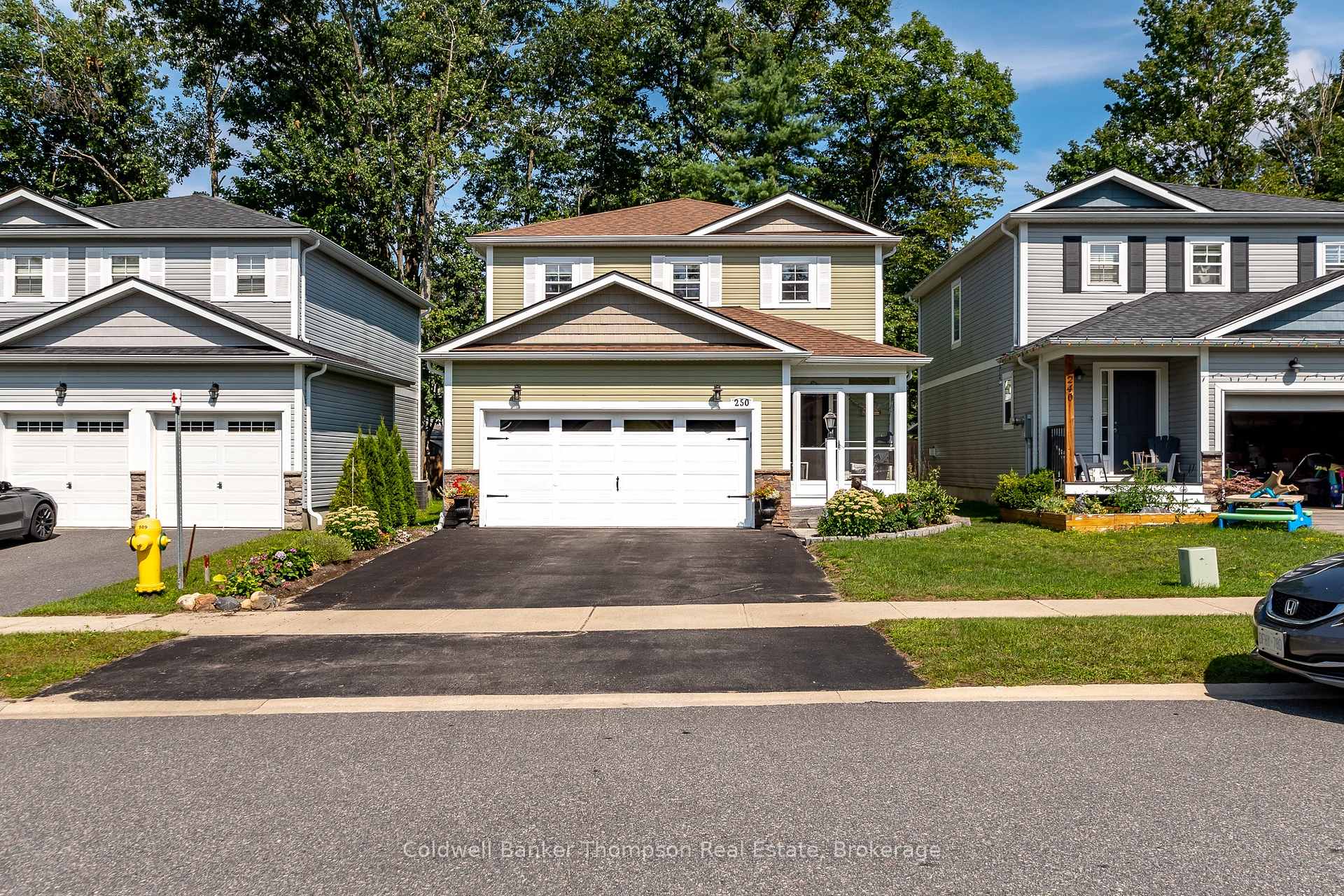 Photo 1 of 250 Pine Street, Gravenhurst, Muskoka (S) — HOMEH