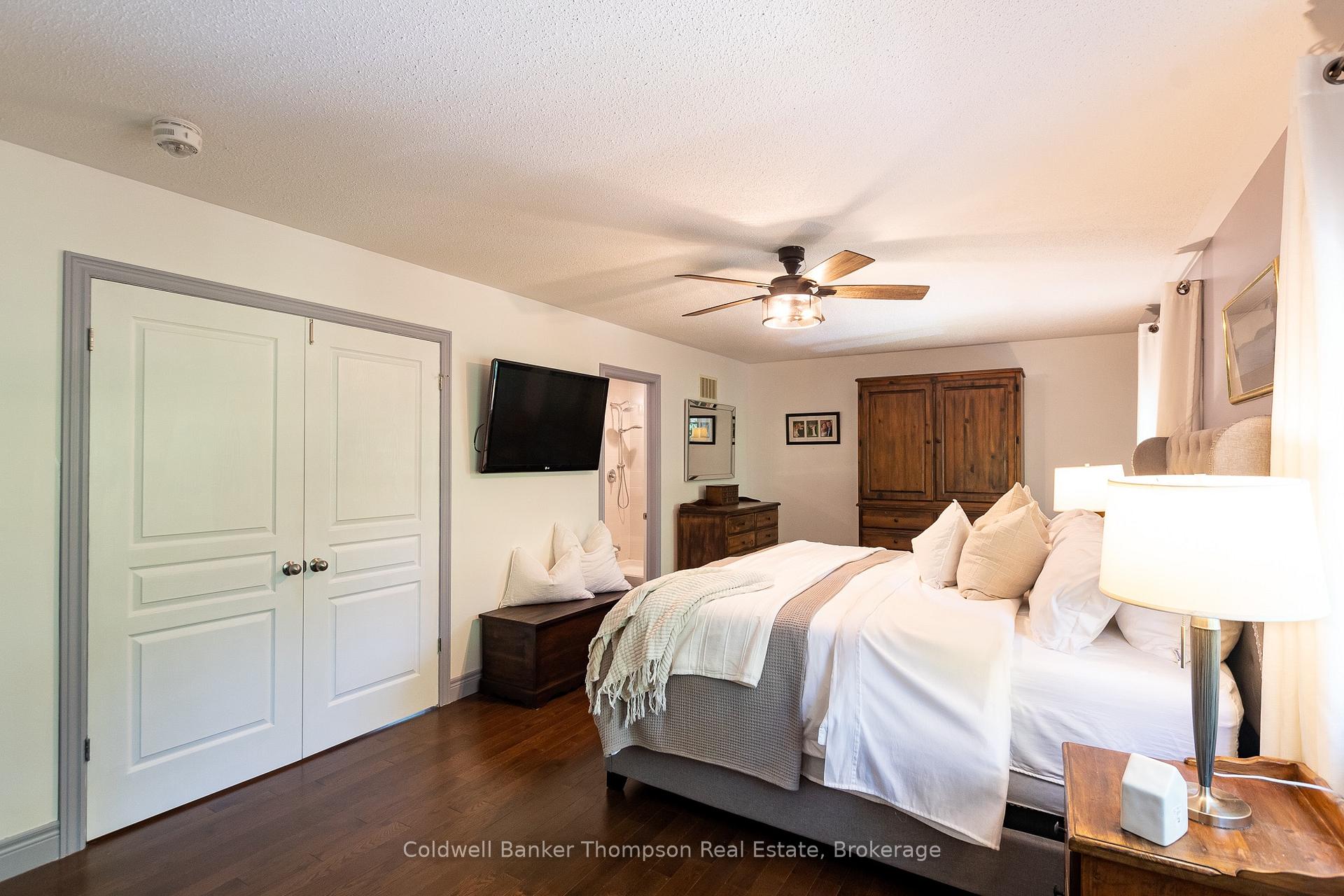Photo 20 of 250 Pine Street, Gravenhurst, Muskoka (S) — HOMEH