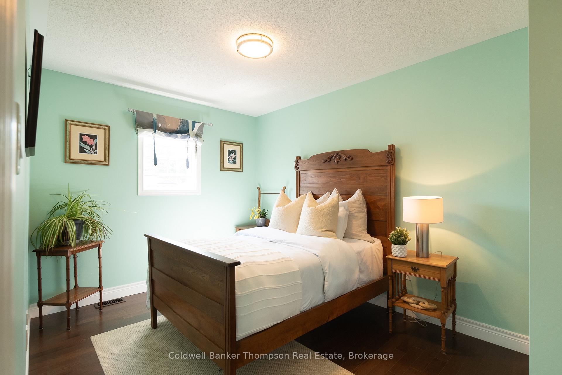 Photo 24 of 250 Pine Street, Gravenhurst, Muskoka (S) — HOMEH