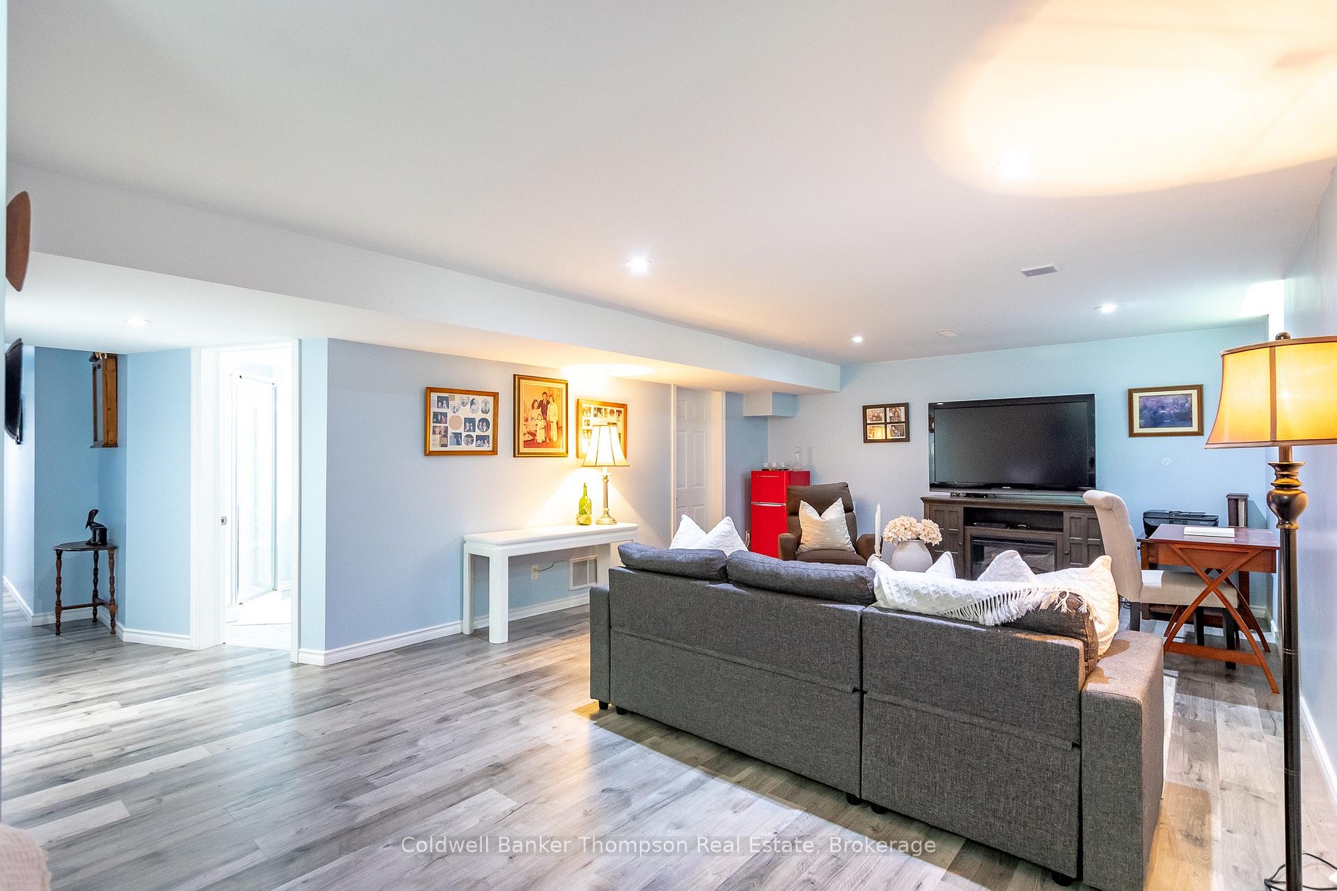 Photo 31 of 250 Pine Street, Gravenhurst, Muskoka (S) — HOMEH