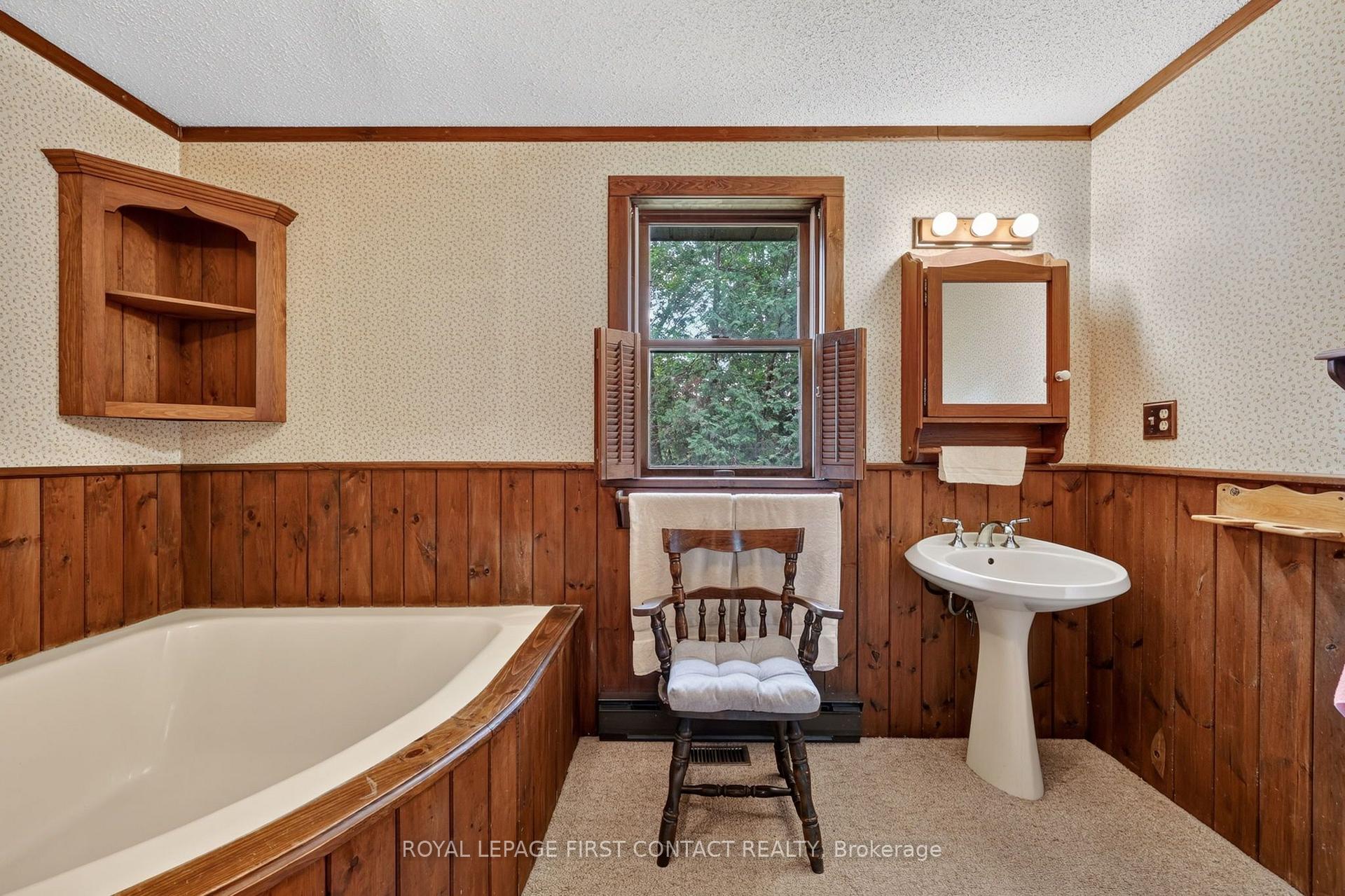 Photo 18 of 29 Doran Road, Springwater, Midhurst — HOMEH