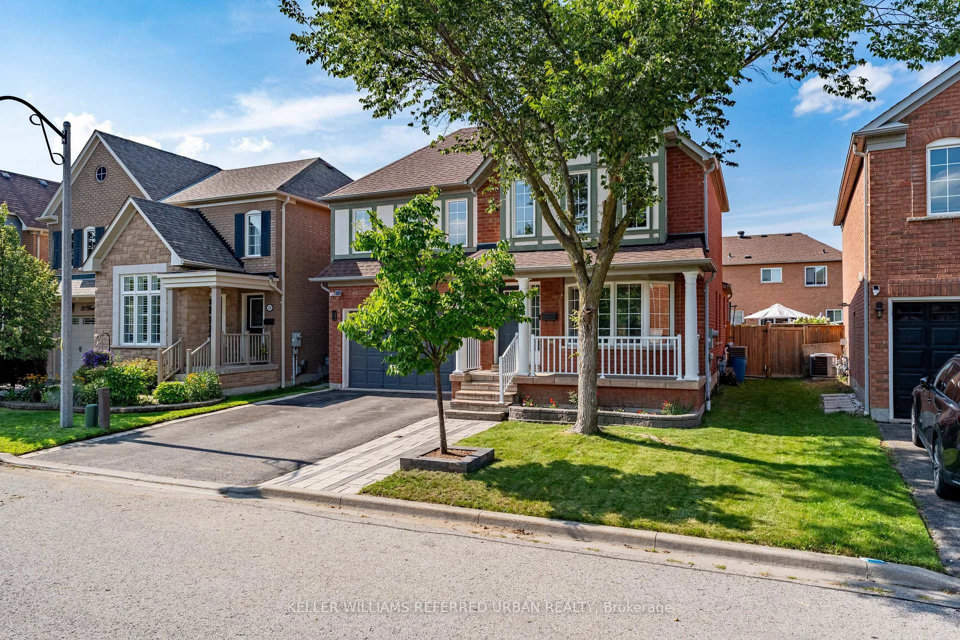 Photo 5 of 24 Bradbury Crescent, Ajax, Northwest Ajax — HOMEH