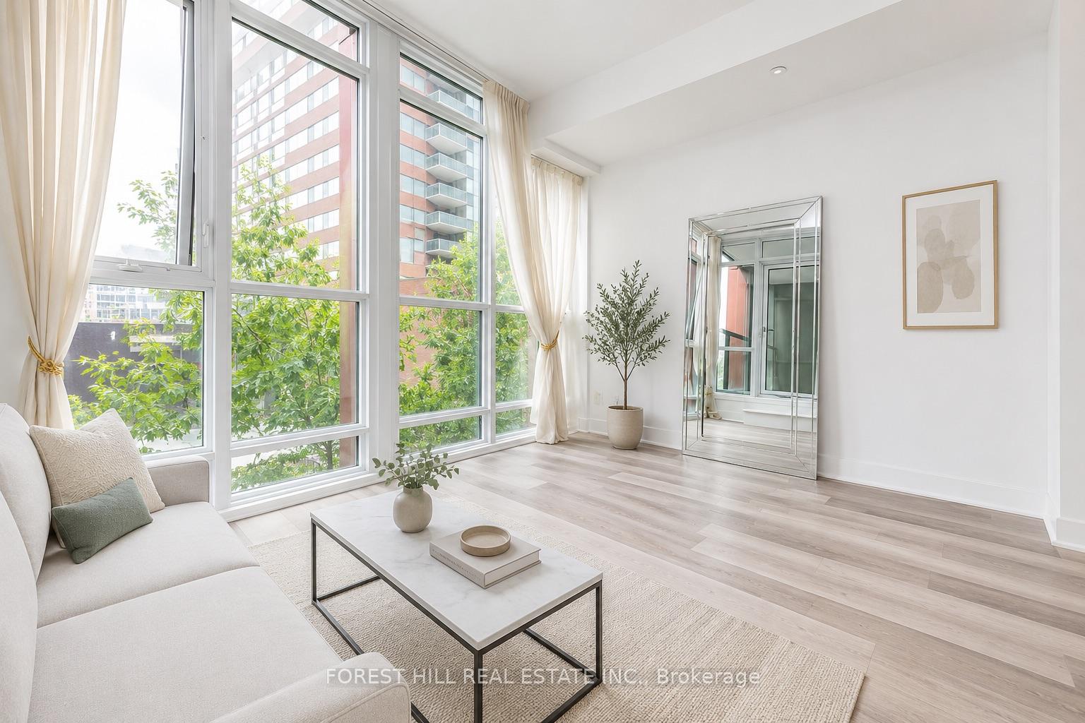 Photo 2 of Unit 306, 32 Davenport Road, Toronto, The Annex — HOMEH