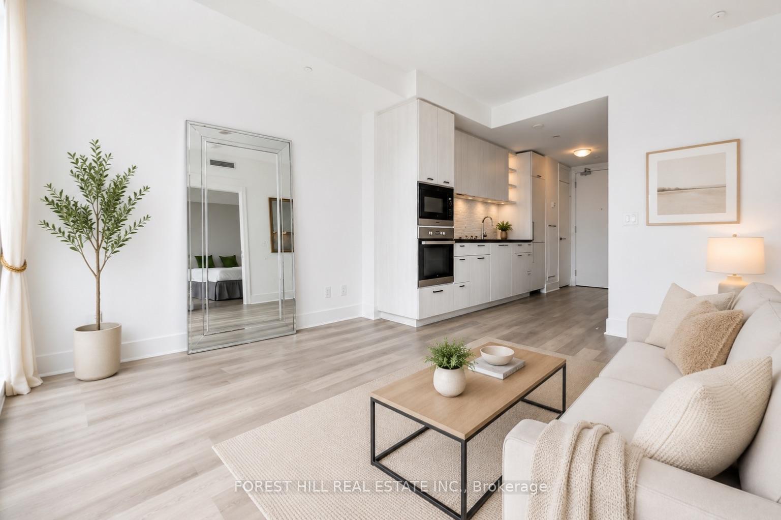 Photo 4 of Unit 306, 32 Davenport Road, Toronto, The Annex — HOMEH