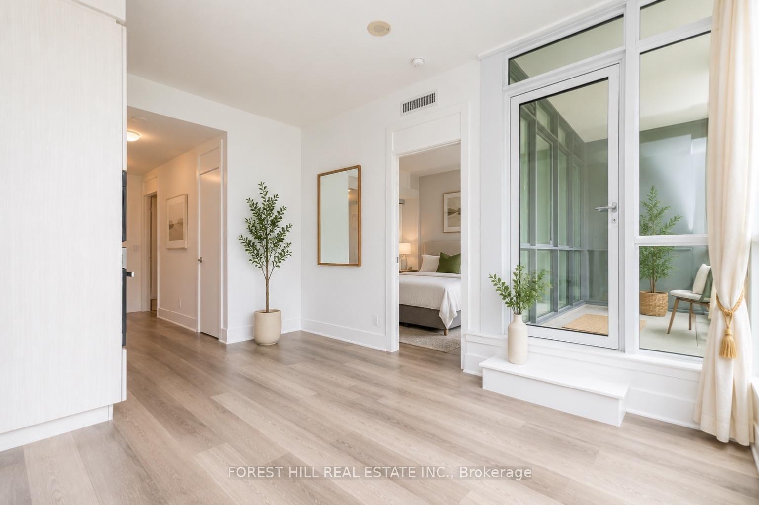 Photo 5 of Unit 306, 32 Davenport Road, Toronto, The Annex — HOMEH