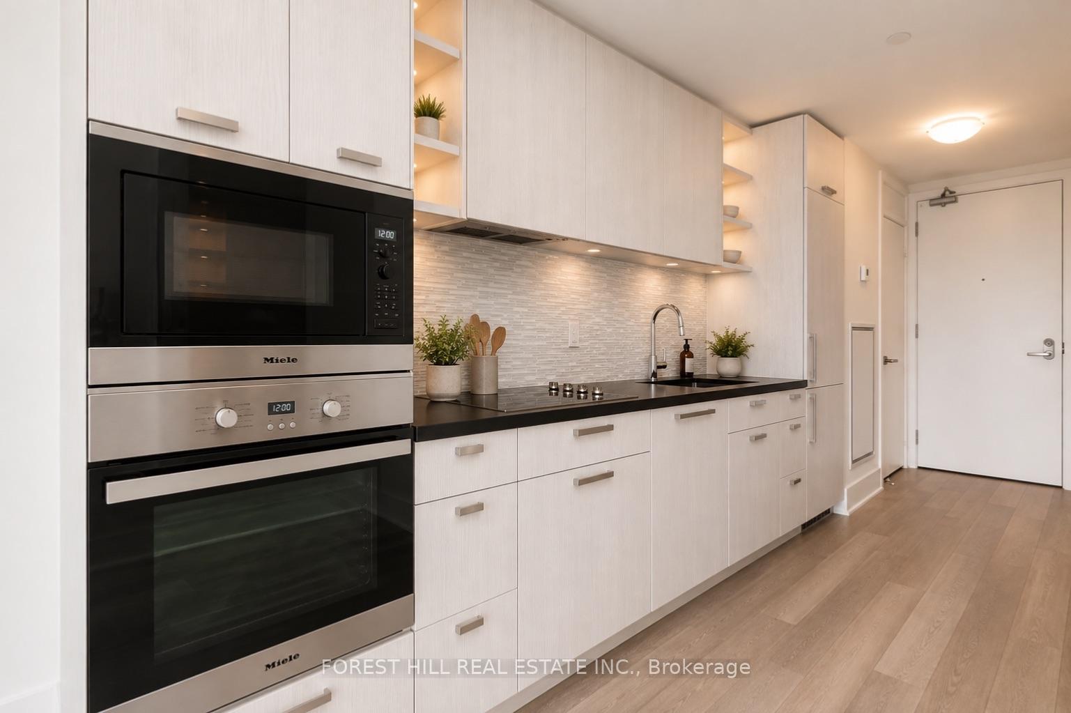 Photo 13 of Unit 306, 32 Davenport Road, Toronto, The Annex — HOMEH