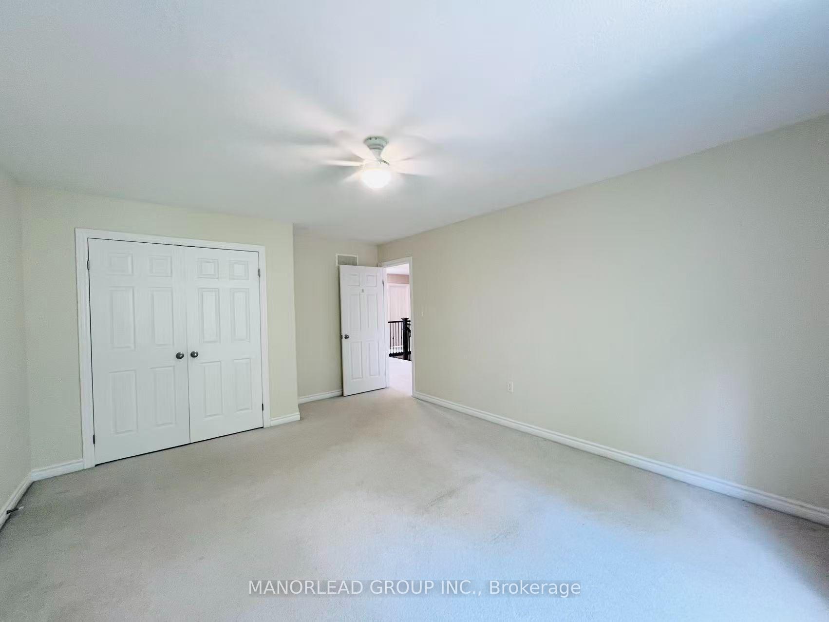 Photo 19 of 42 Parisian Crescent, Barrie, Innis-Shore — HOMEH