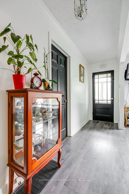 Photo 5 of 803 Leonard Avenue E, Cornwall, Cornwall — HOMEH